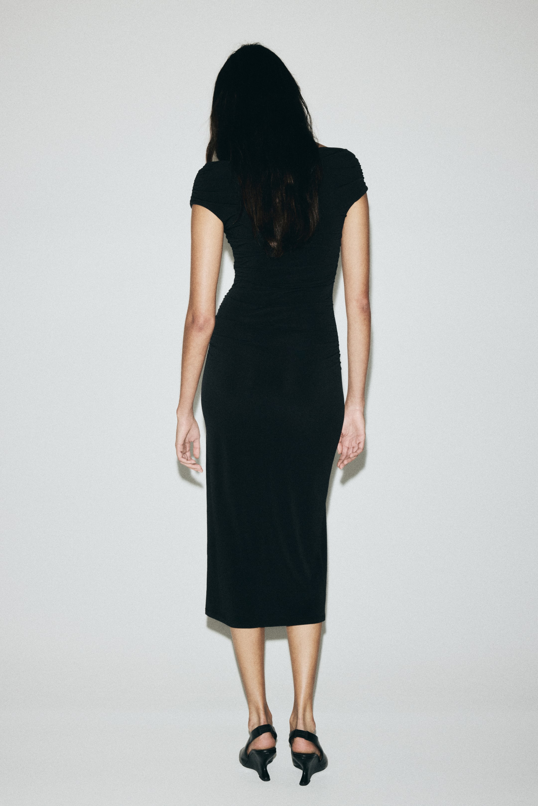Ampliar la imagen: Vestido a los hombros - Negro - Ladies | H&M MX 3