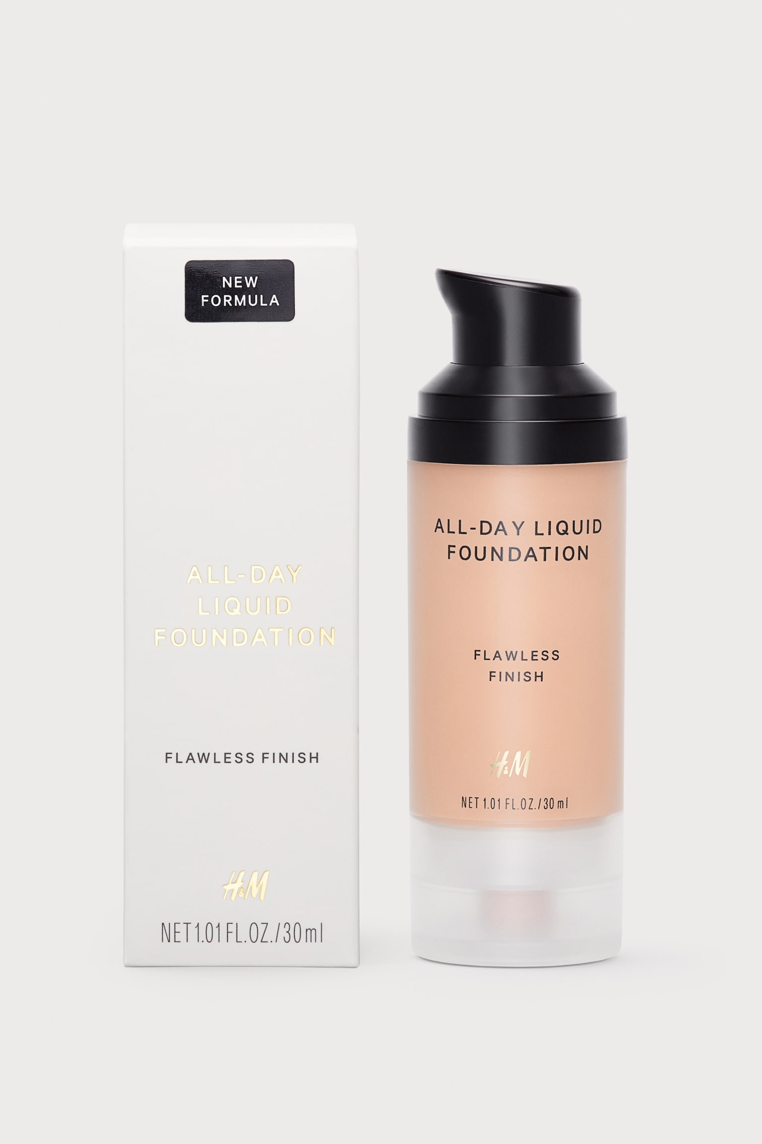 All-day Liquid Foundation - Almond beige/Soft Sand/Honeycomb/Amber/Ivory/Porcelain/Warm beige/Golden Beige/Warm Ivory/Alabaster/Olive/Light Sand/Dark Chocolate/Light Porcelain/Chestnut/Sweet Cacao/Hazelnut/Honey/Carob/Hickory Nut/Hazelwood/Fudge/Cappuccino - 3