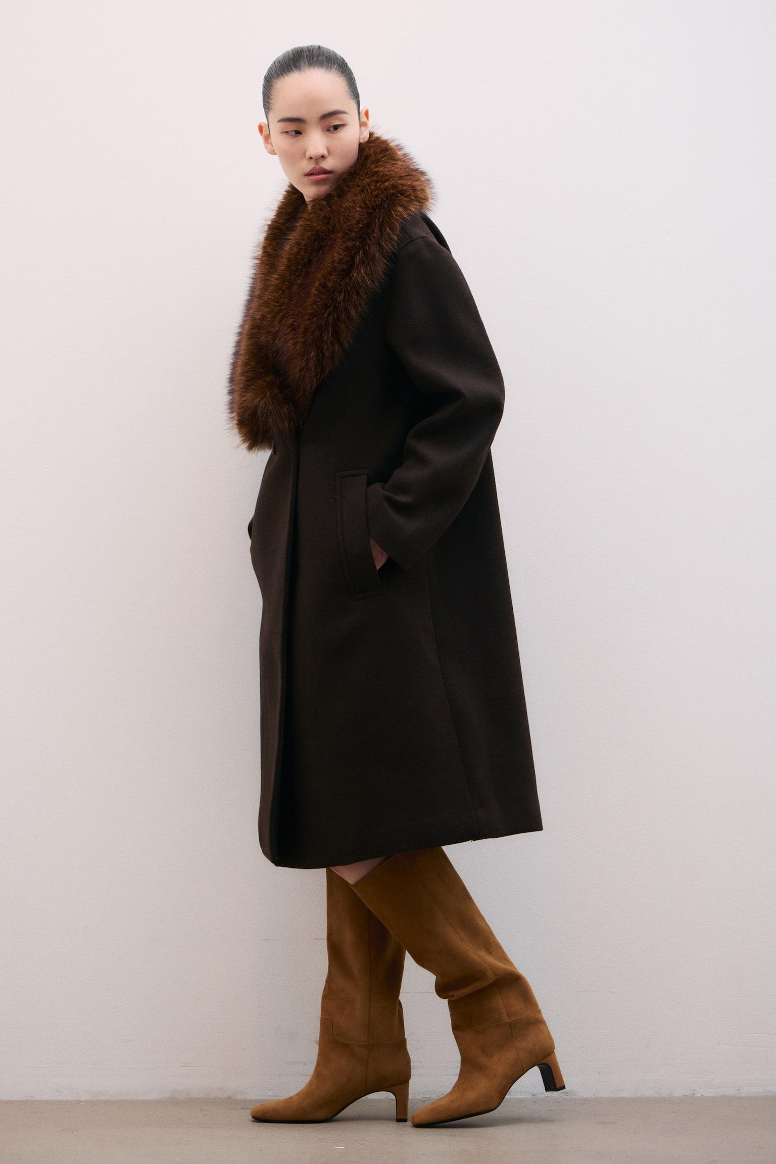 Knee-high boots - Dark beige/Black - 1