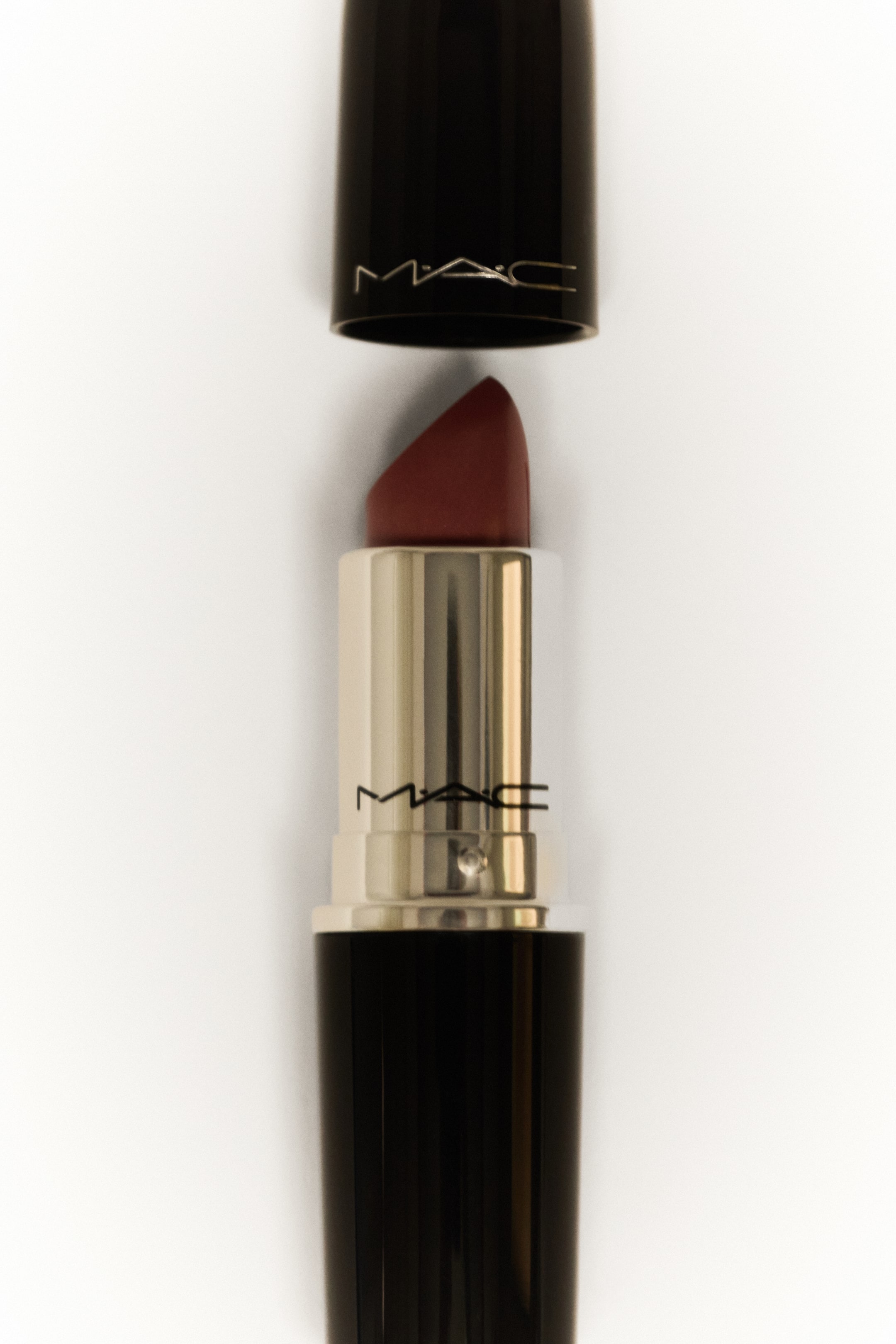 Visa större bild: Lustreglass Sheer-shine Lipstick - Thanks, It’s M·a·c! - M·A·C Cosmetics - Beauty all | H&M FI 2