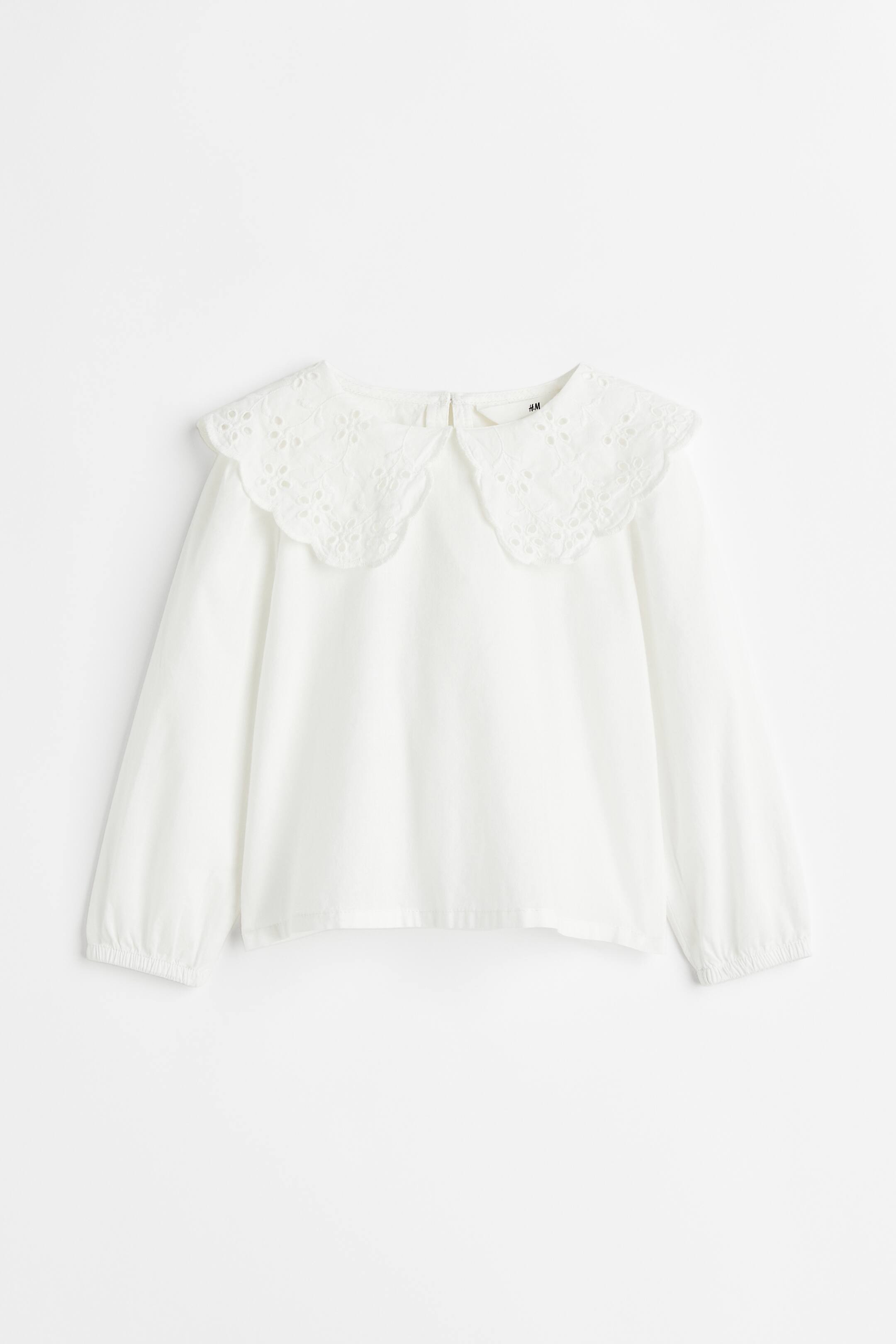 Xem ảnh lớn hơn: Áo kiểu có cổ với chi tiết thêu ren lỗ - Màu trắng - Kids | H&M VN 1