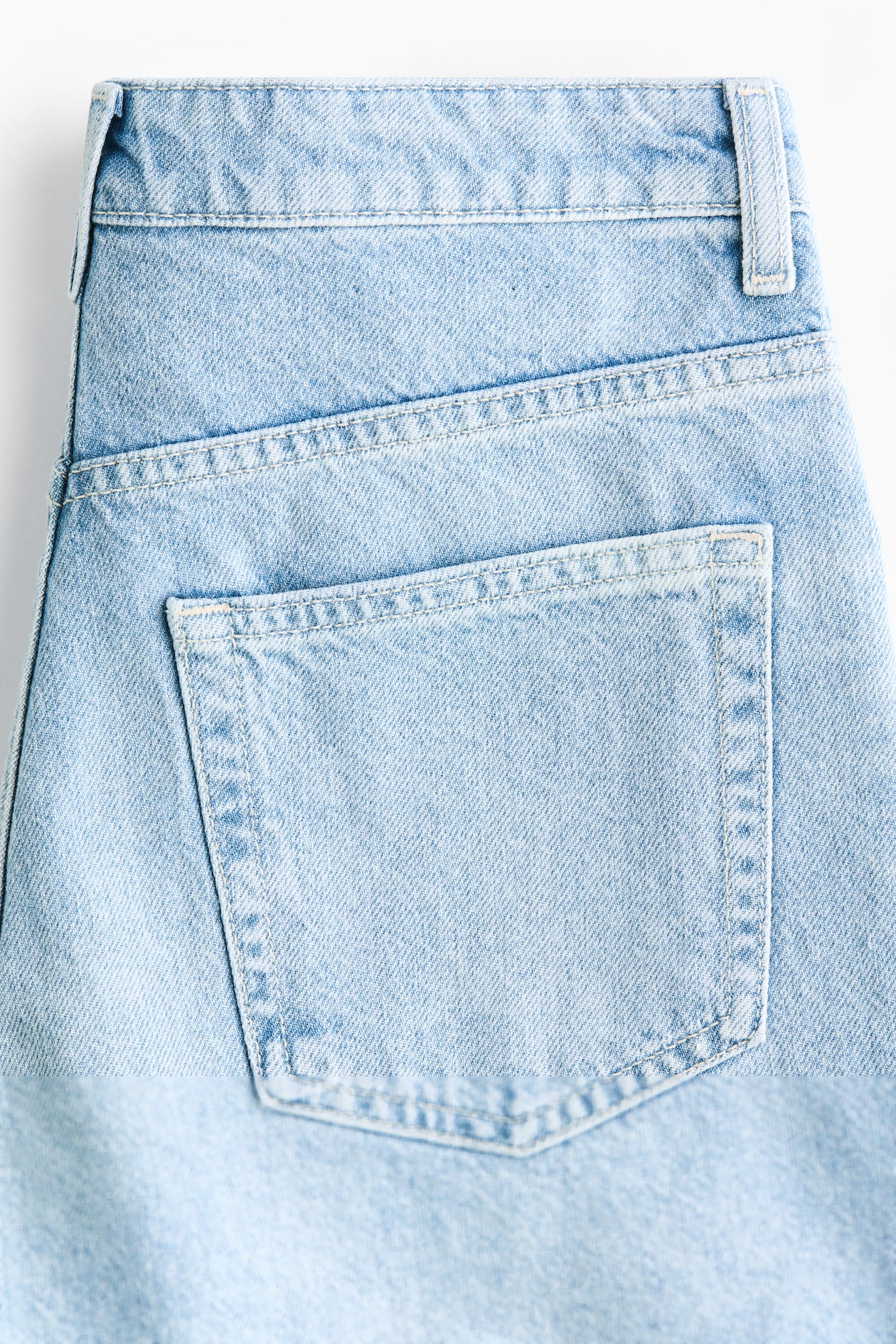 Raw-edge denim shorts - image 2