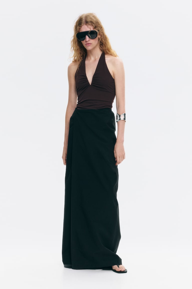 Halter top s V-izrezom