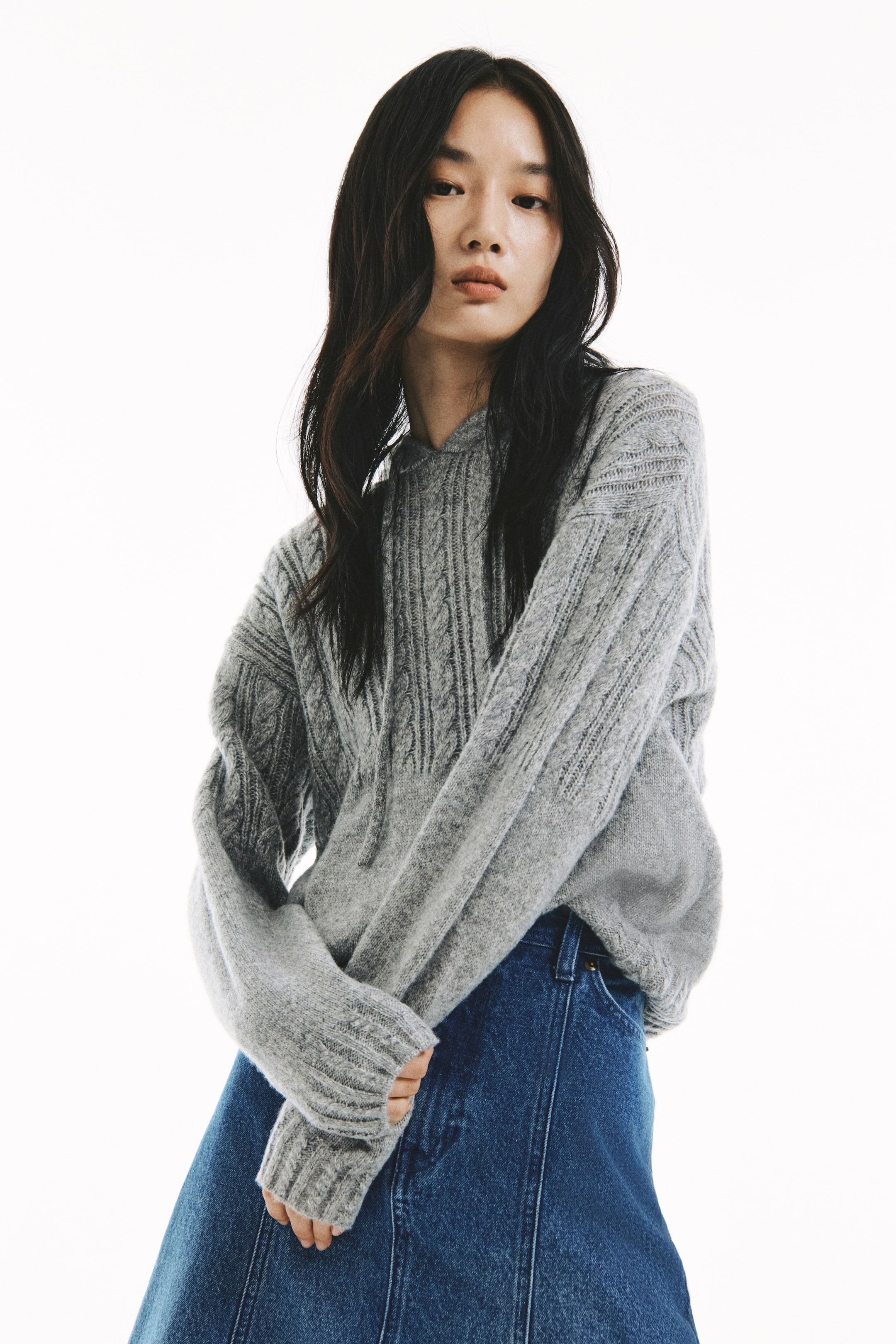 拡大画像を表示: ケーブルニットフーデッドトップス - グレーメランジ - レディース | H&M JP 2