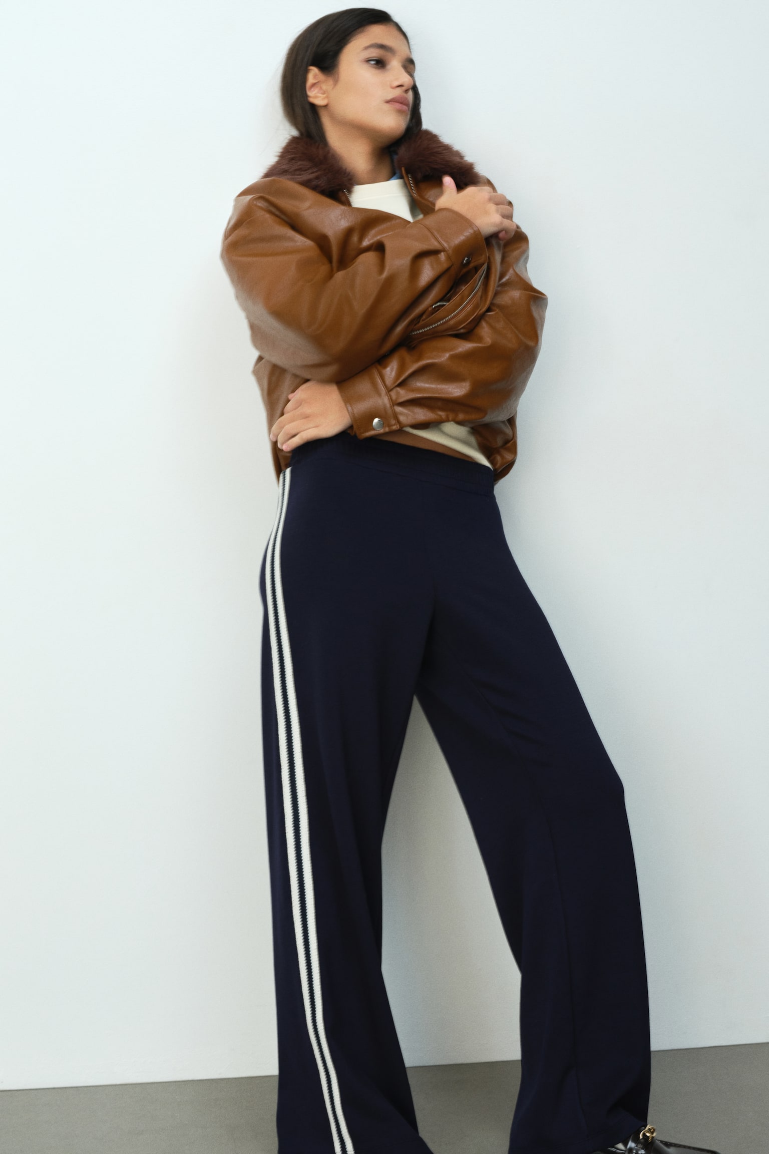 מכנסי סקובה עם גומי - כחול נייבי/קרם - 4