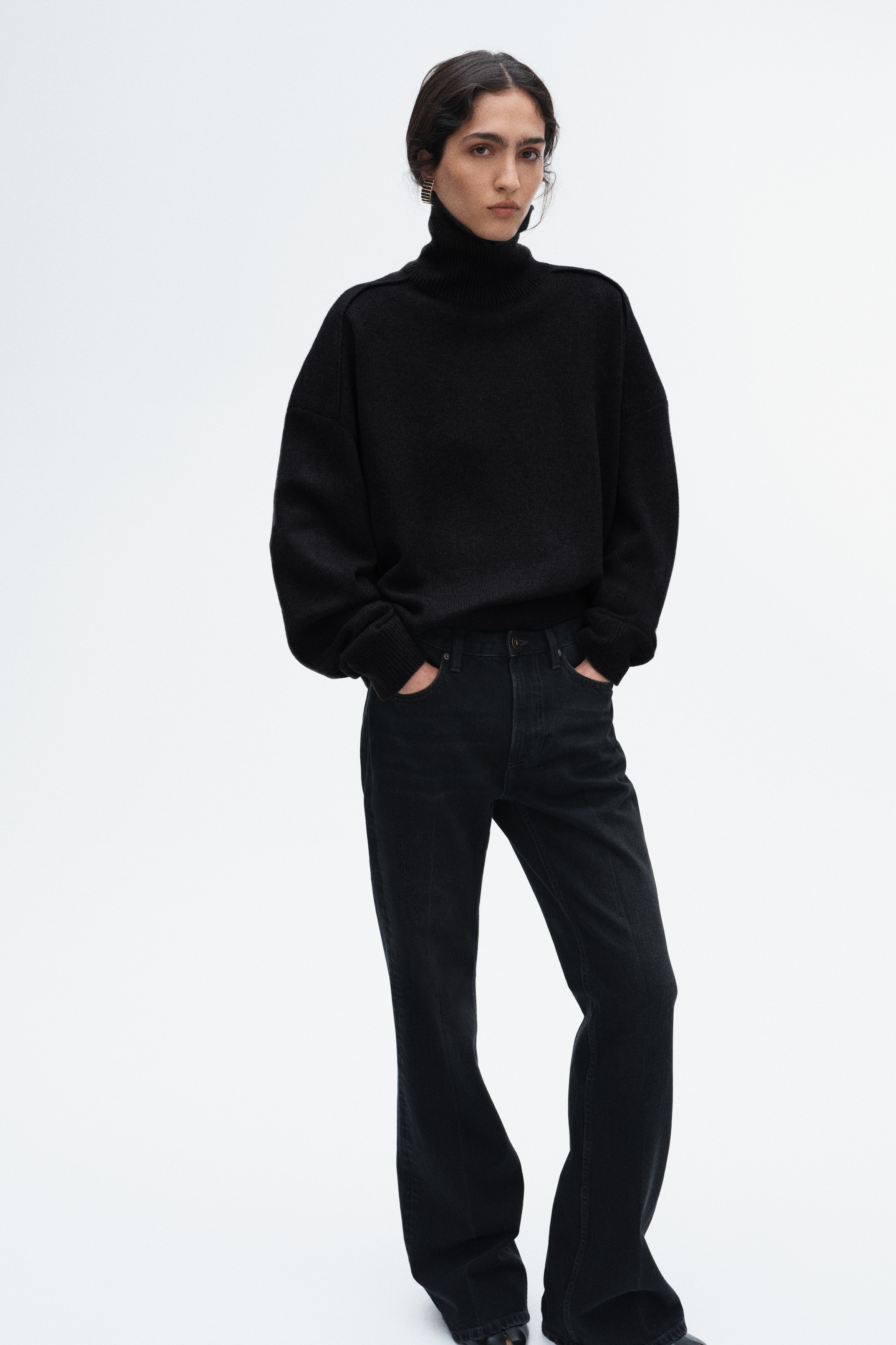 Turtleneck-Pullover aus WollgemischModell