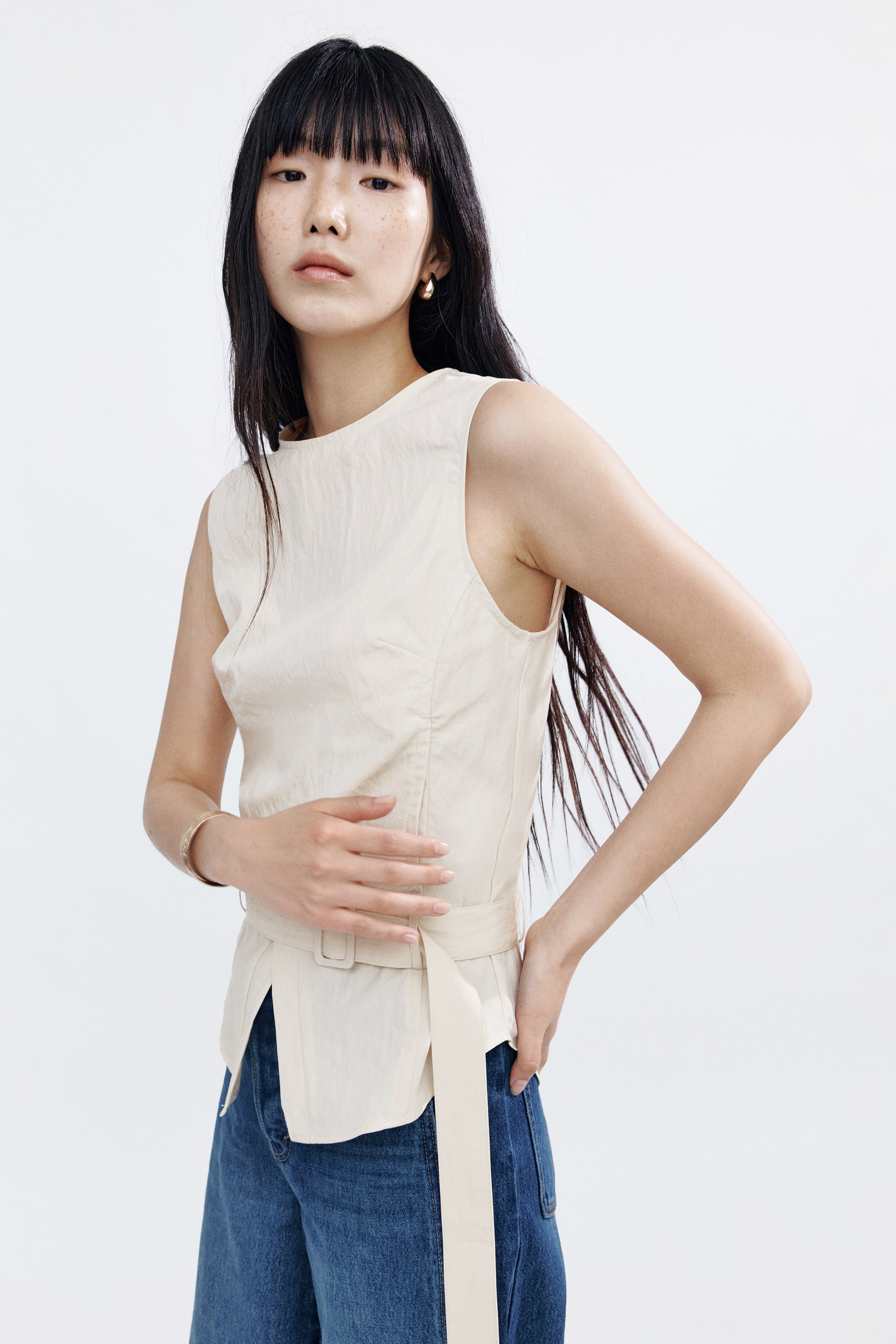 Xem ảnh lớn hơn: Áo không tay có thắt lưng - Màu be nhạt - Ladies | H&M VN 1