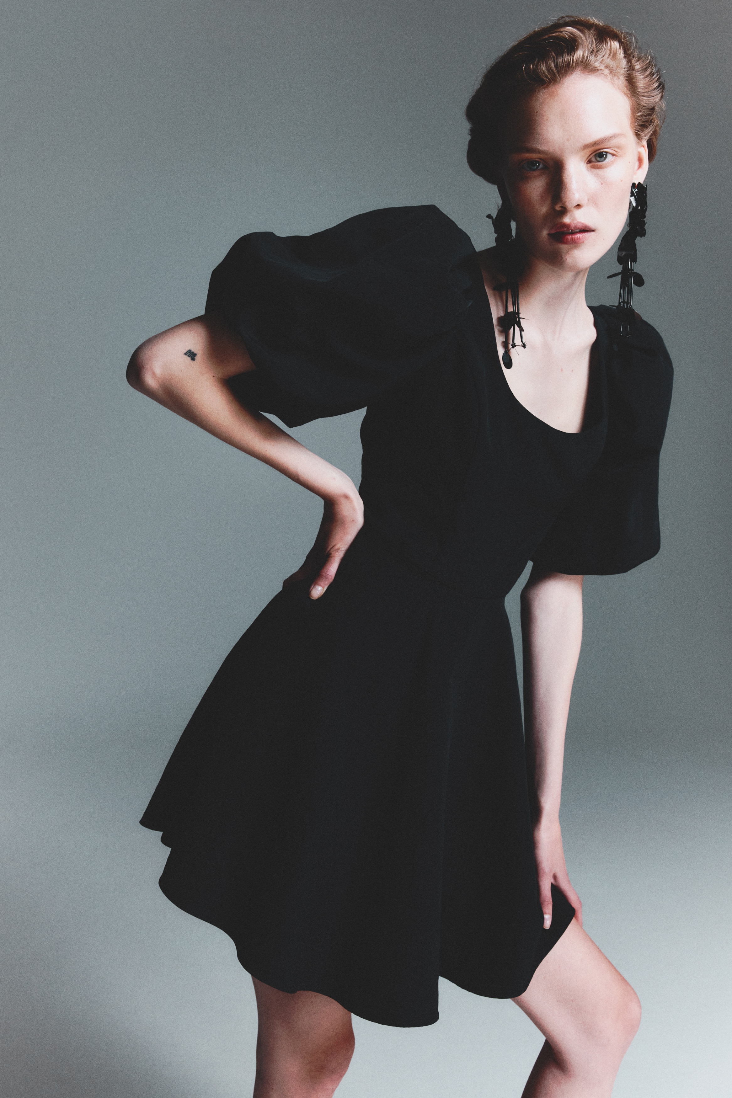 Gather Balloon Dress ブラック Gather Balloon Dress ブラック Gather Balloon Dress