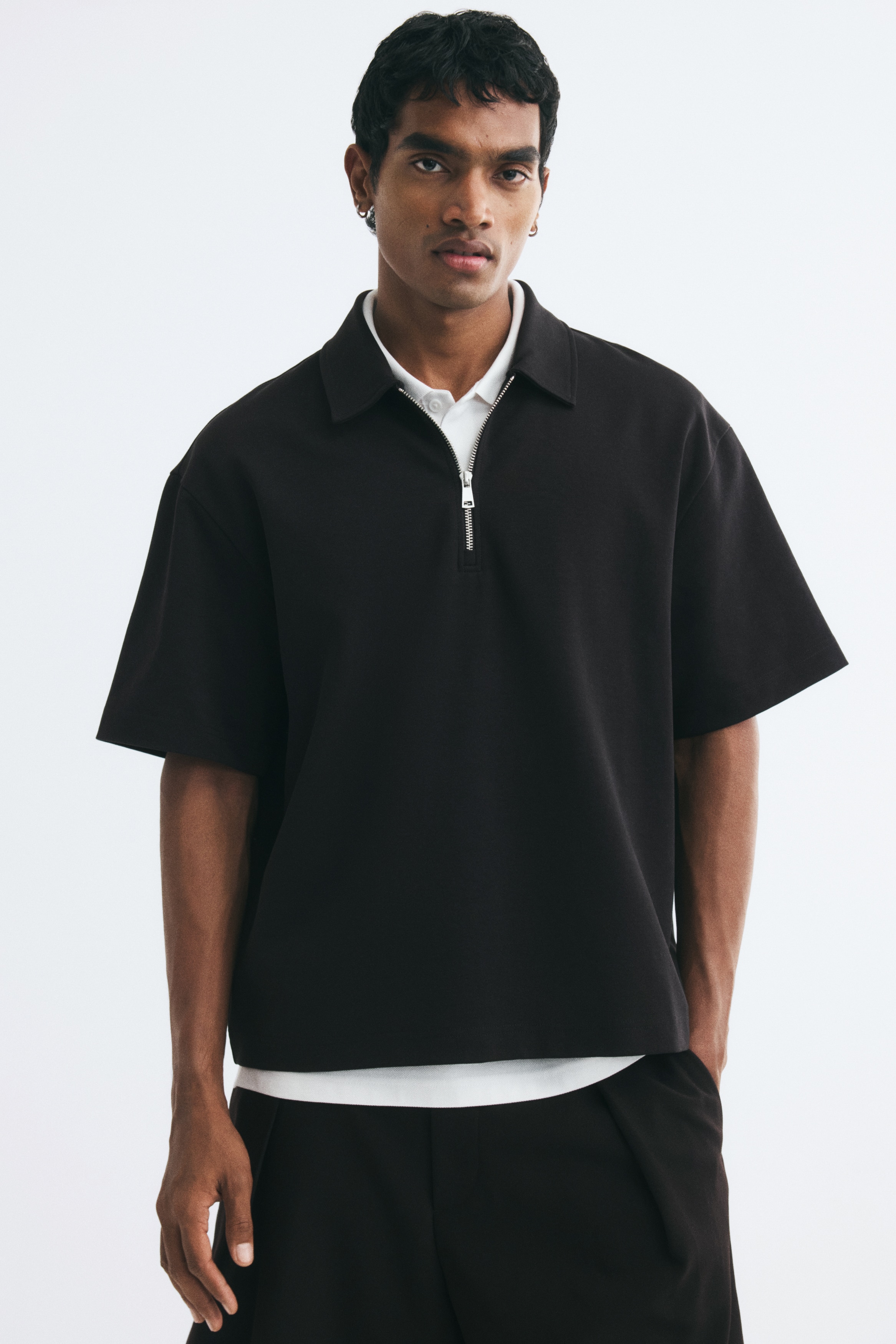 Áo polo Relaxed Fit - Màu đen/Màu kem