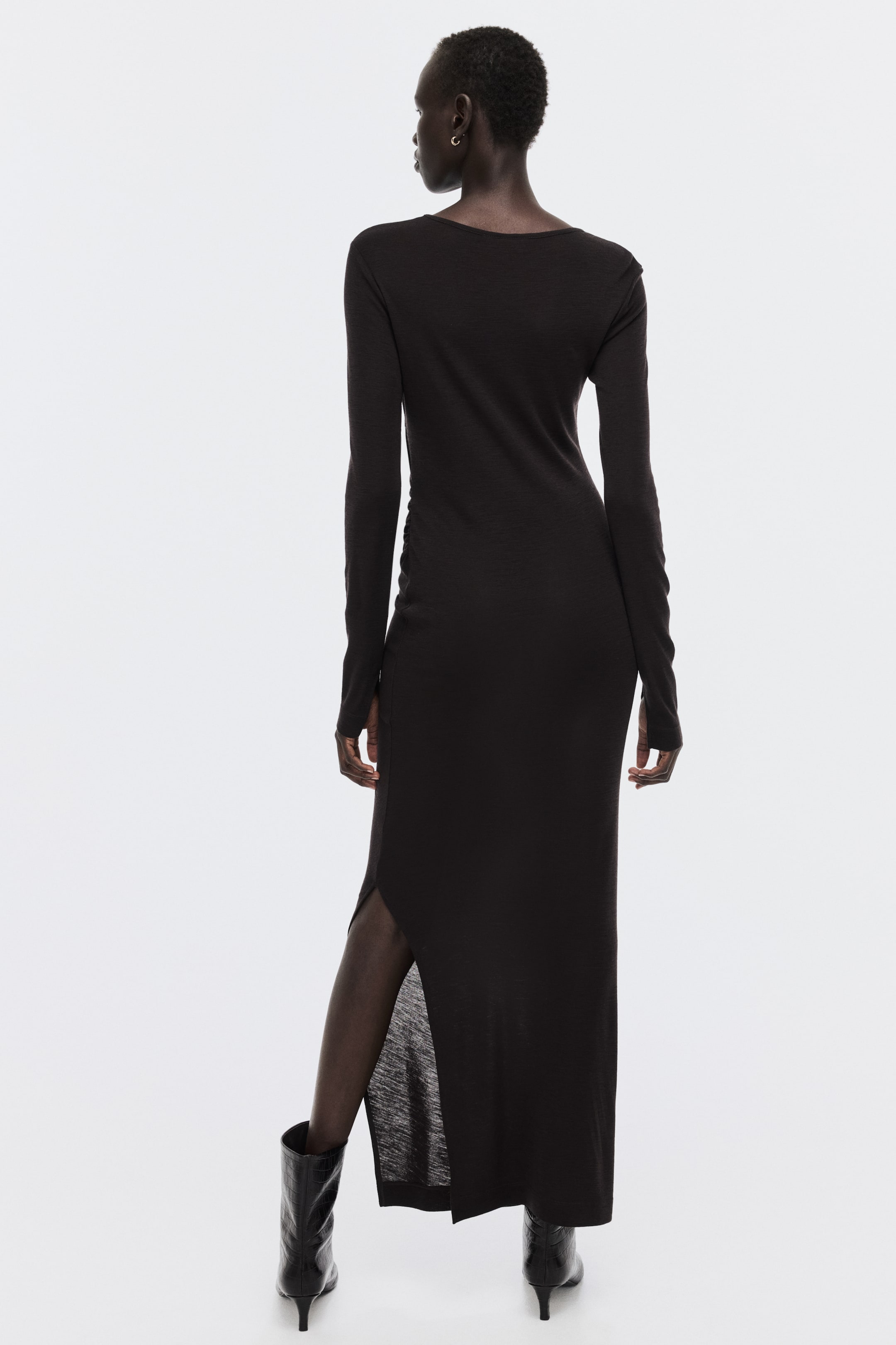 Zobrazit větší obrázek: Dlouhé vlněné šaty - Tmavě hnědá | H&M CZ 4