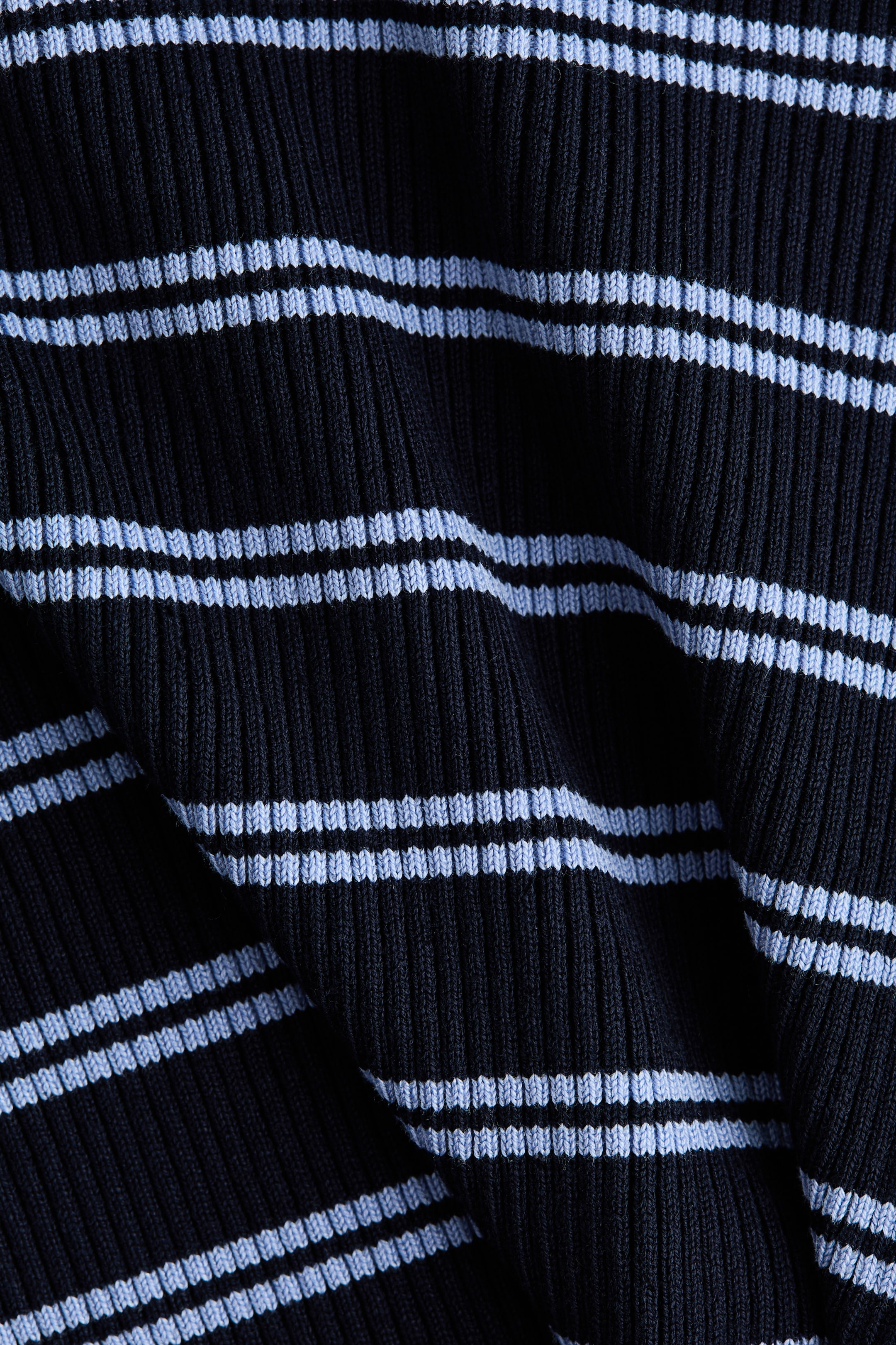 Haut à bords plissés en tricot côtelé