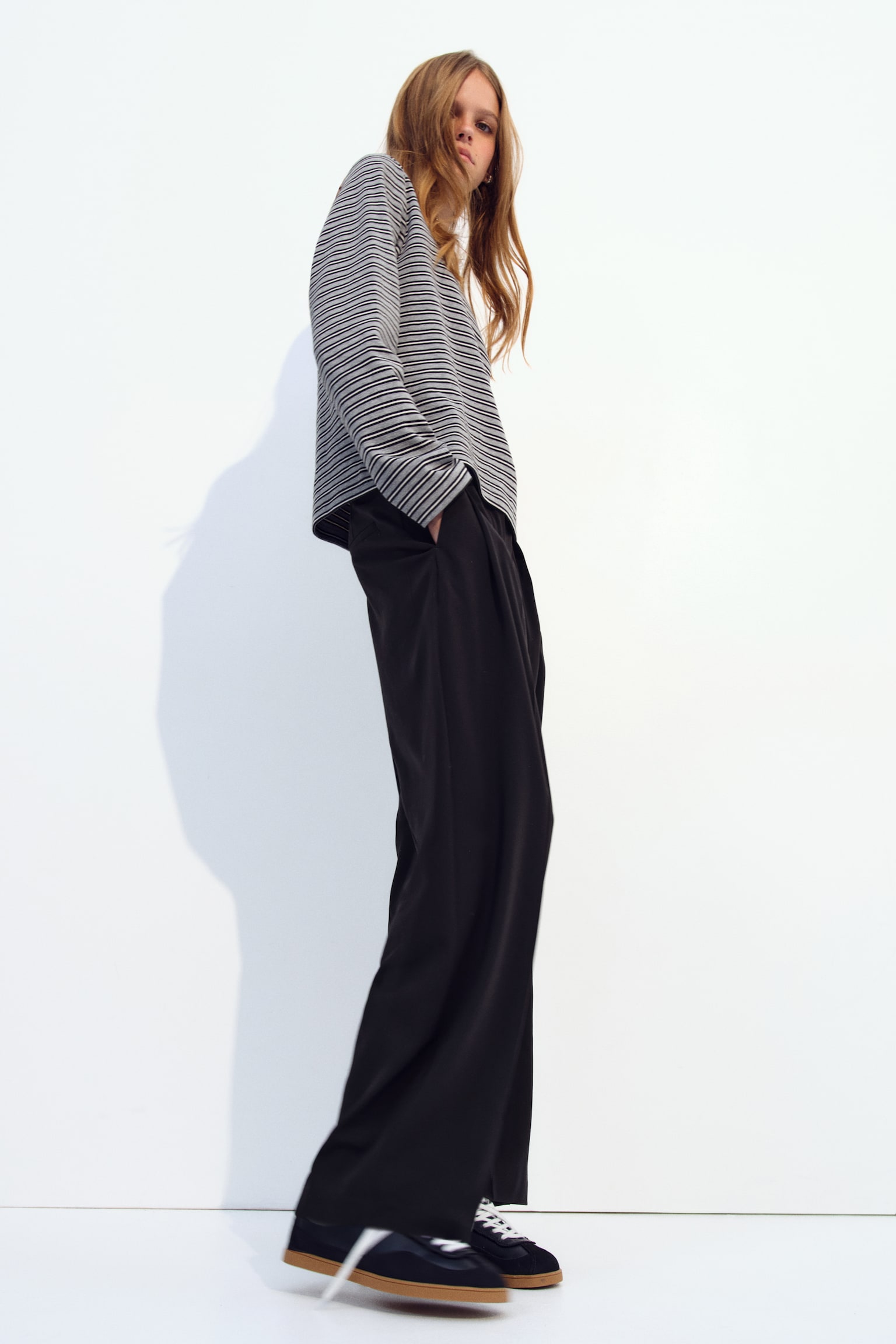 Pleated barrel trousers - Black - 1