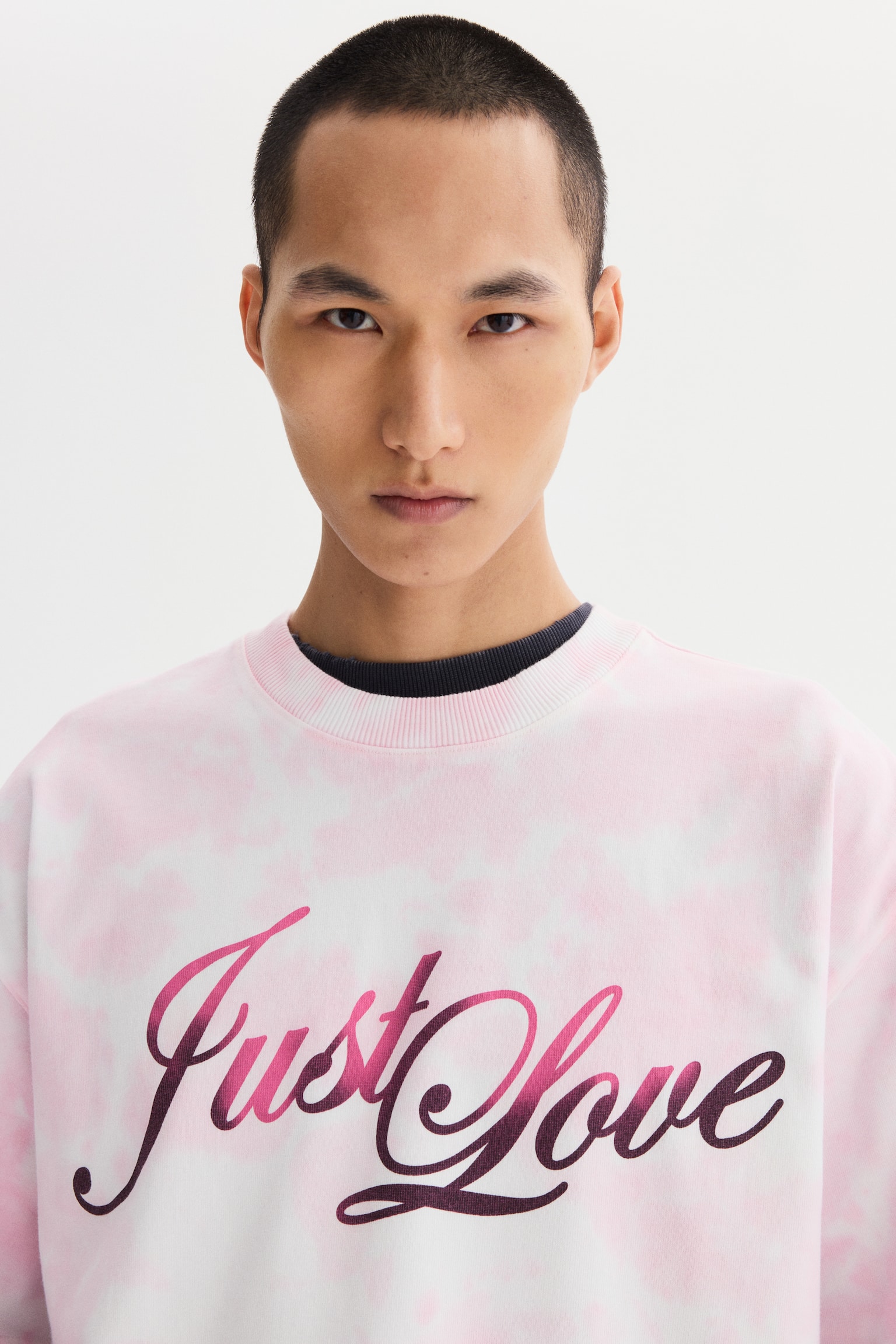 Playera Oversized Fit con diseño termocrómico - Rosa/Just Love/Negro/Heartbreaker Season/Blanco/Just Love - 6