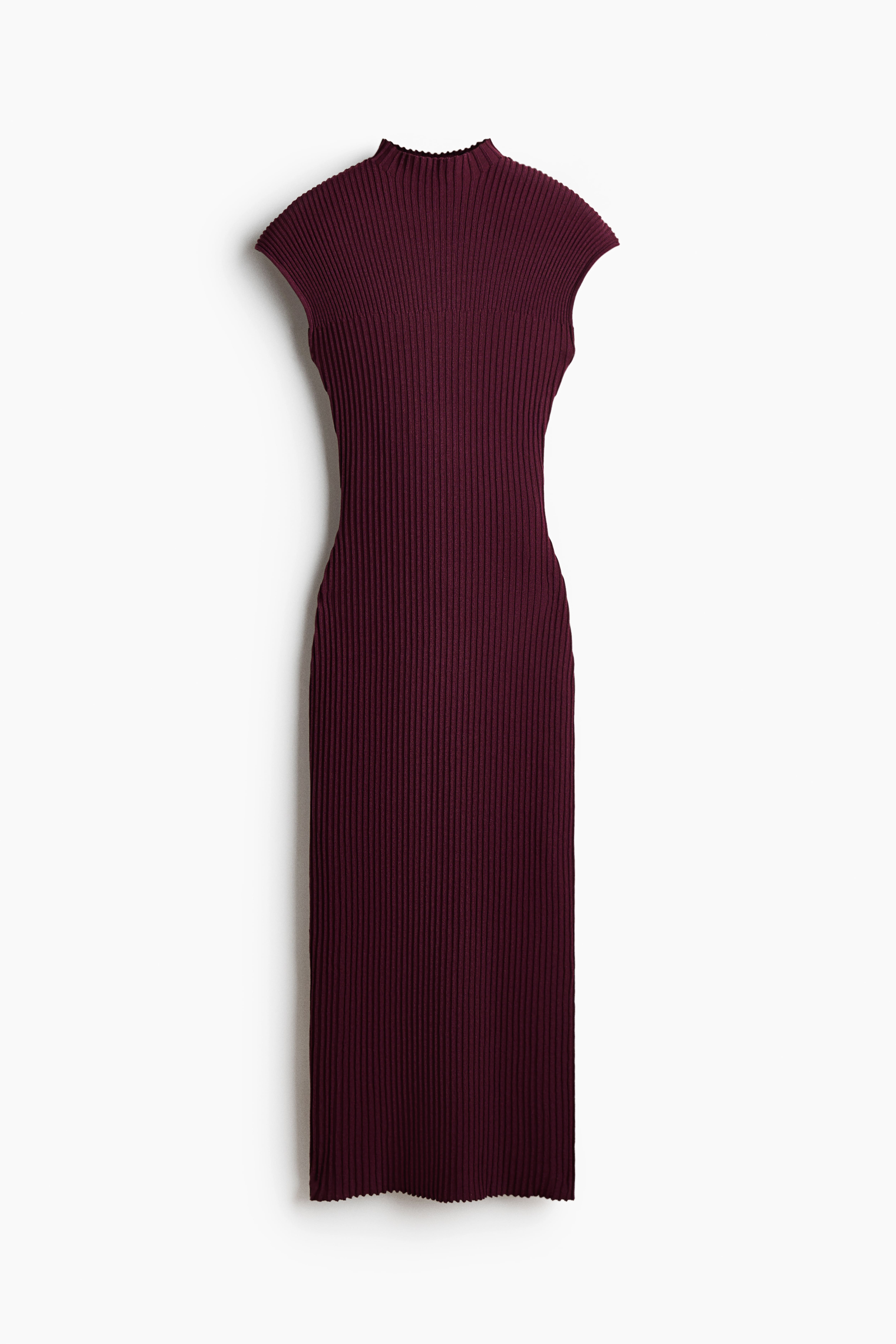 Robe en tricot côtelé avec col cheminée