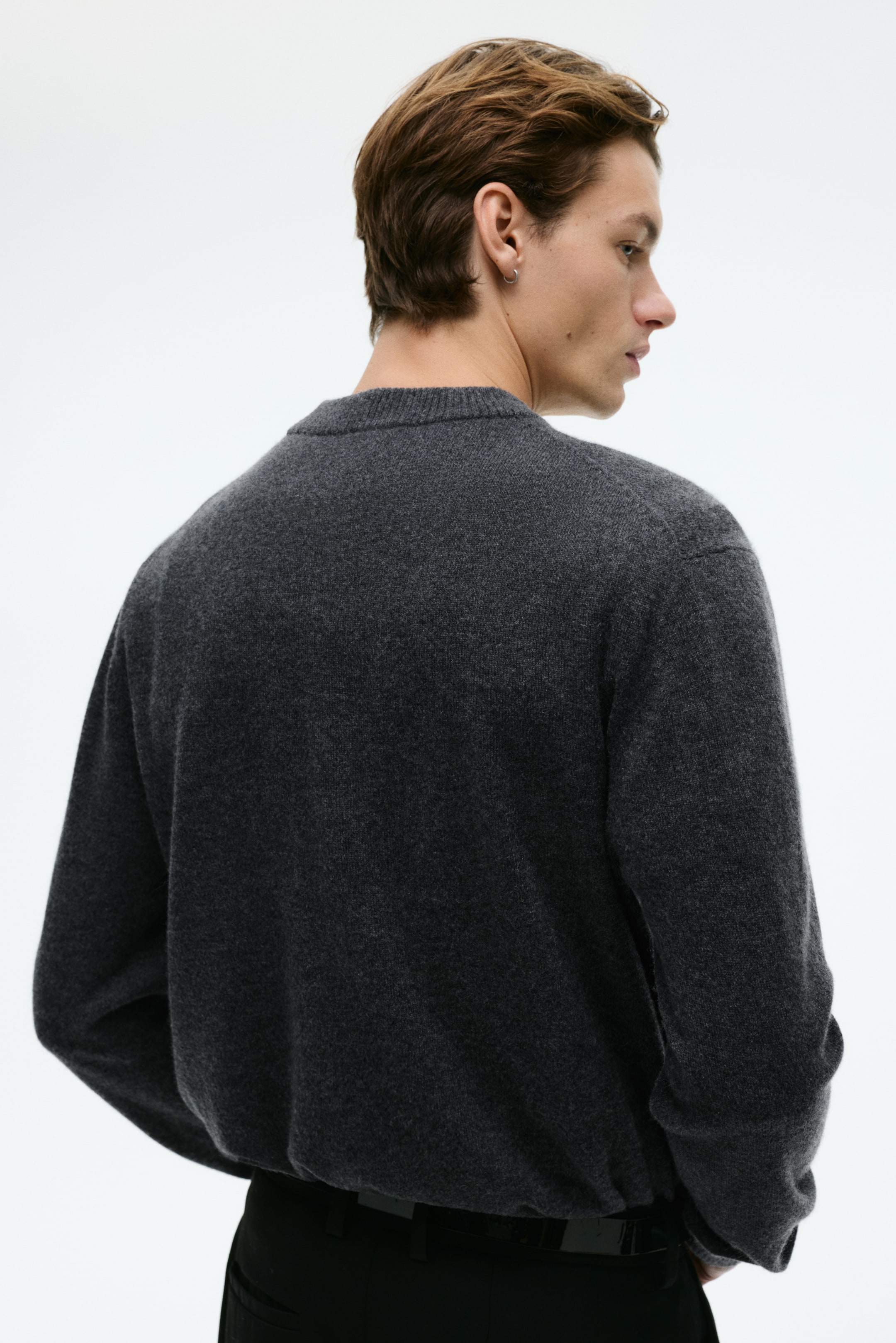 Agrandir l'image: Pull Regular Fit en cachemire - Gris foncé - HOMME | H&M FR 3
