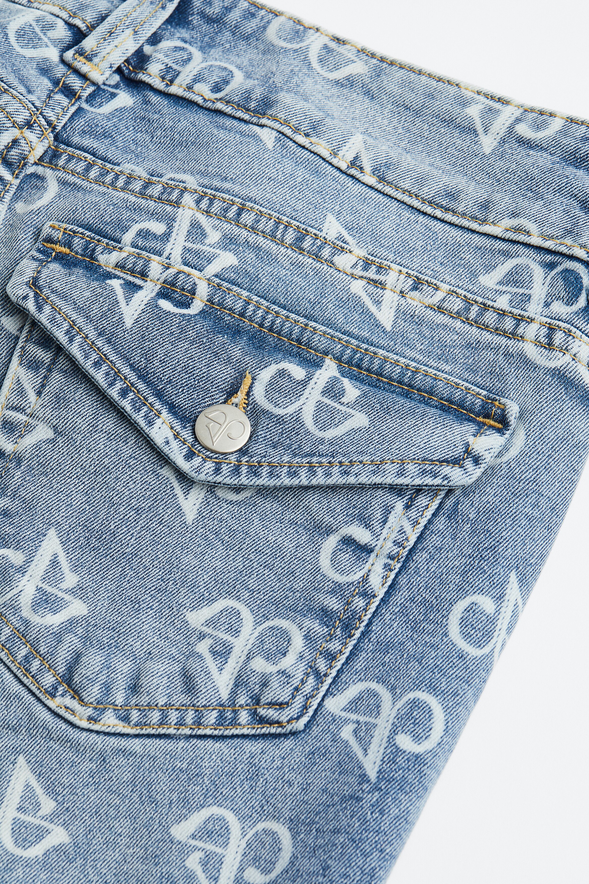 Flared Low Jeans - Light denim blue/Blackpink - Ladies | H&M IN