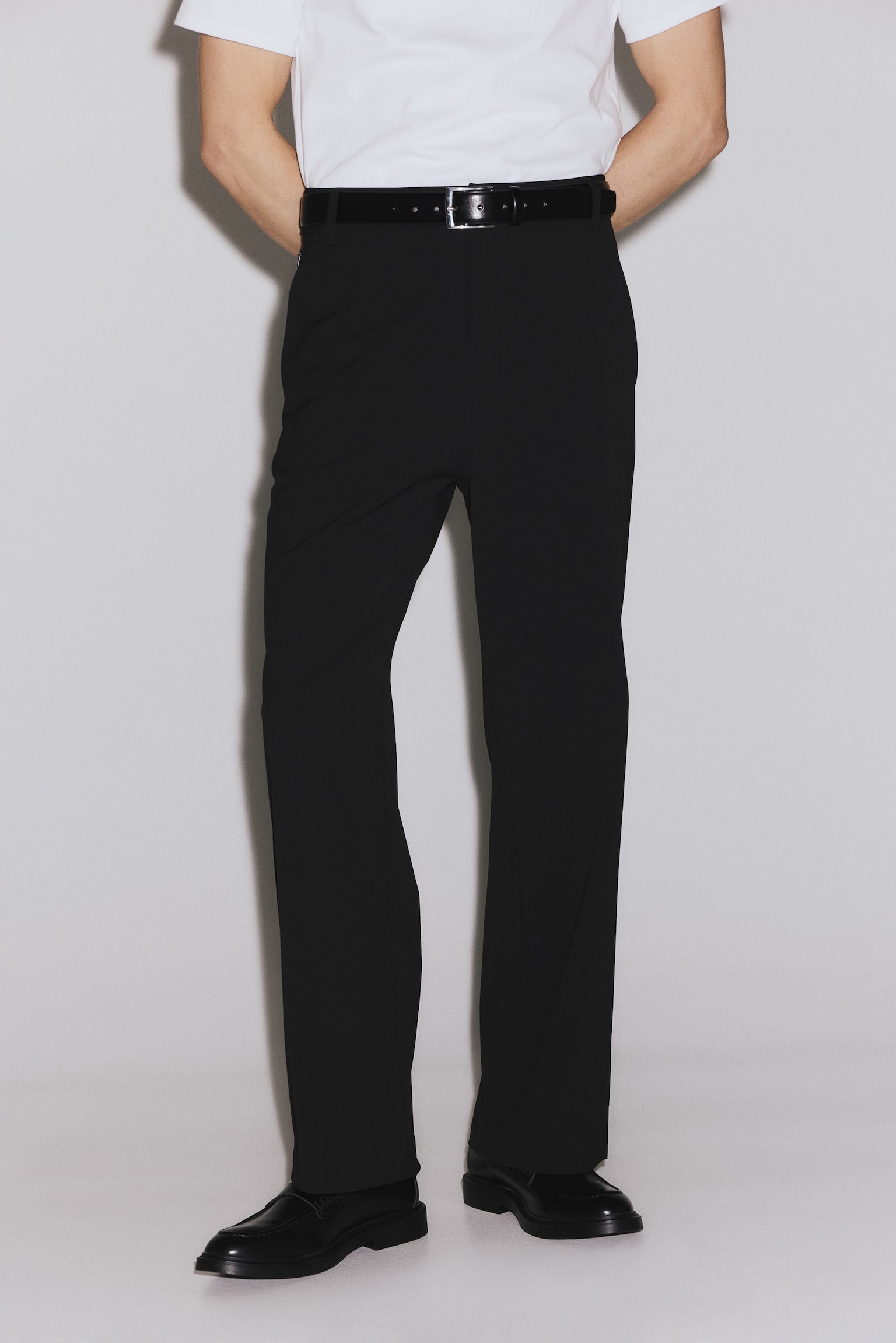 Čino pantalone Loose Fit Four-way Stretch - Crna/Bež - 1