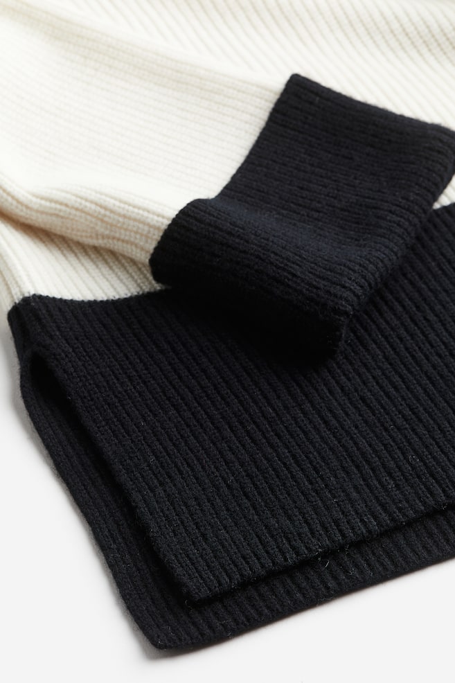 Oversized trøje i uld - Hvid/Blokfarvet/Mørkegrå - 5