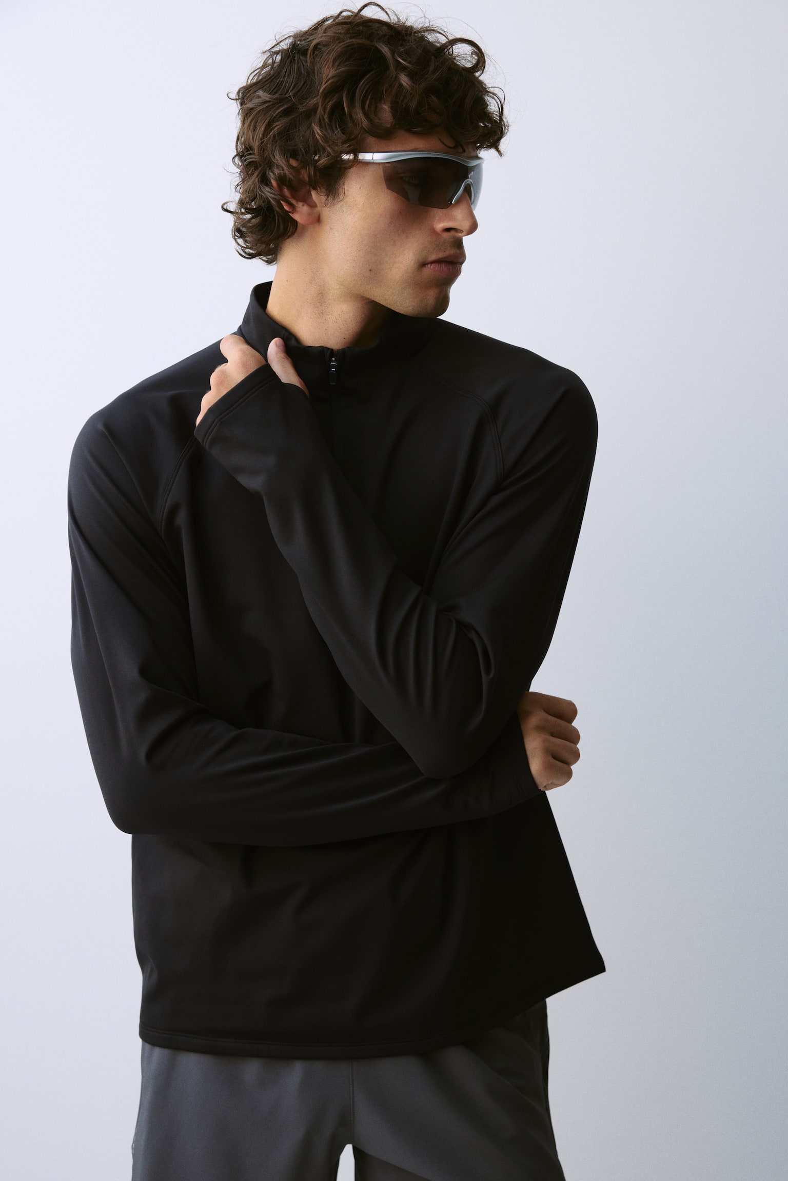 Regular Fit Zip-top sports top - Black - 1