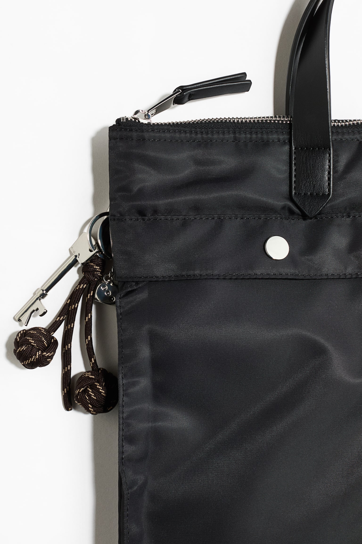 Charm para bolso - Café/Plateado - 2