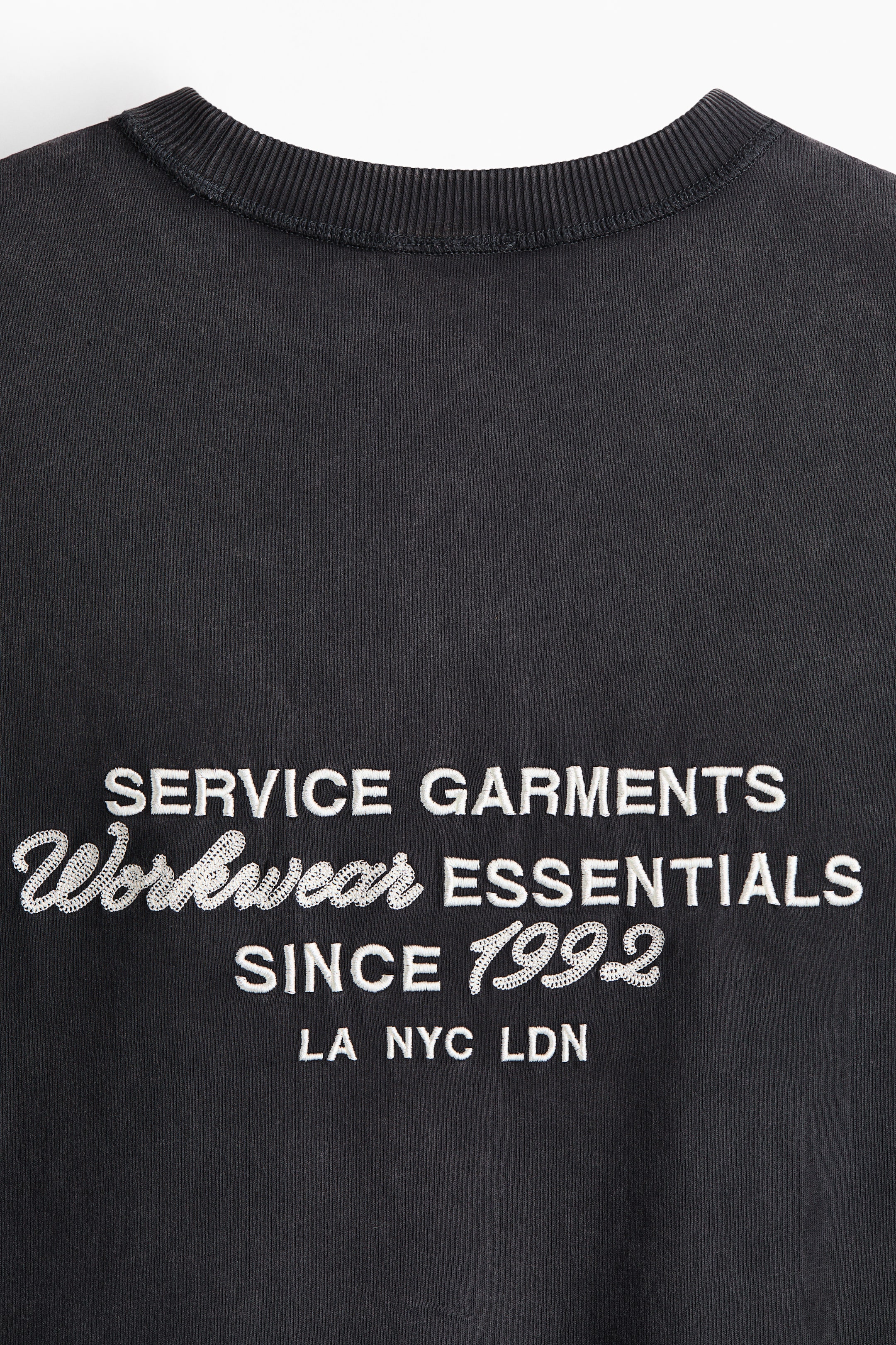 Xem ảnh lớn hơn: Áo thun in hình Loose Fit - Màu đen/Workwear - Men | H&M VN 6