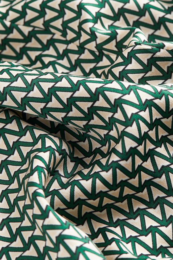 Robe portefeuille en satin - Vert foncé/motif/Vert-jaune/Rouge - 4