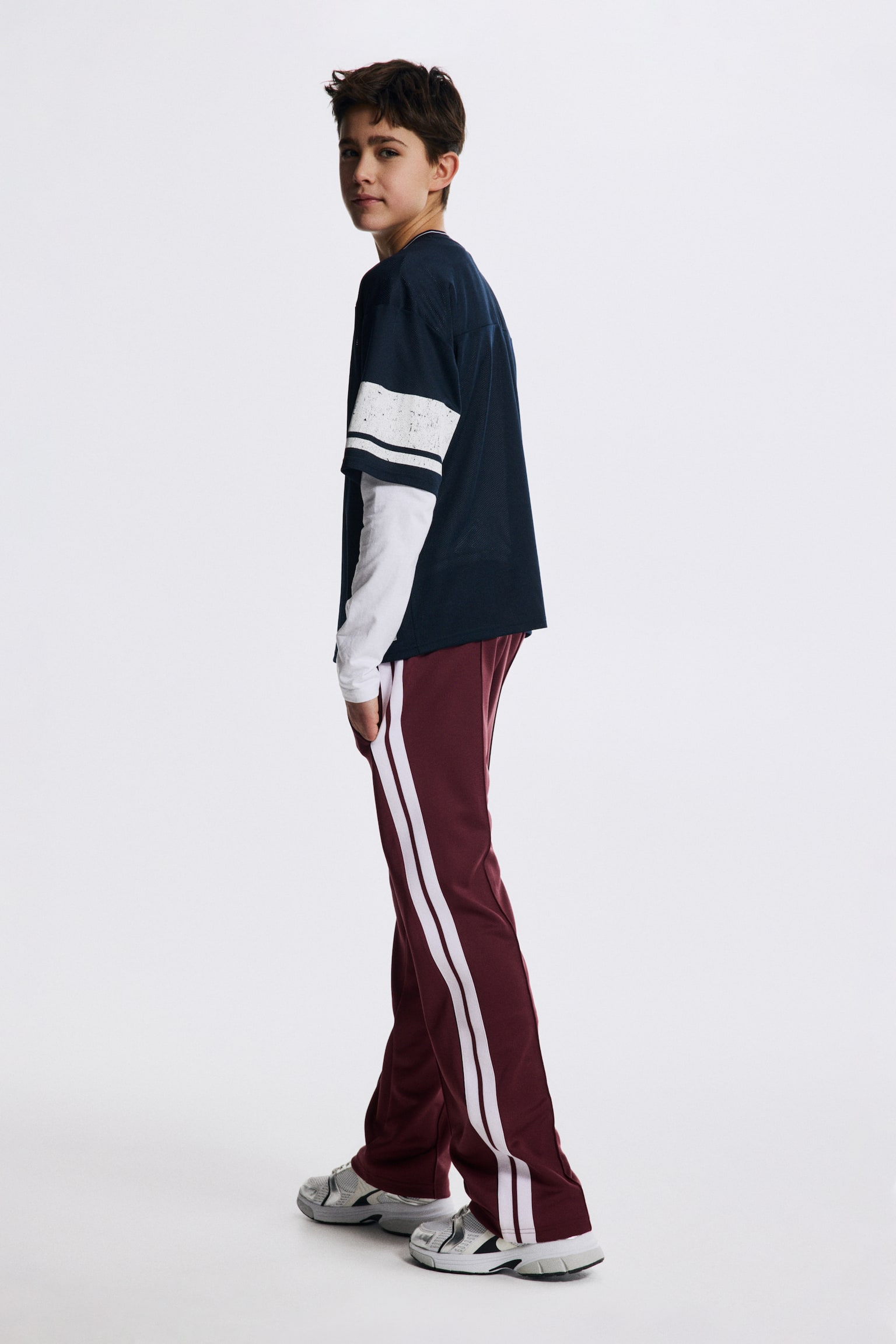 Loose Fit Track pants with DryMove™ - Burgundy/Dark blue - 4