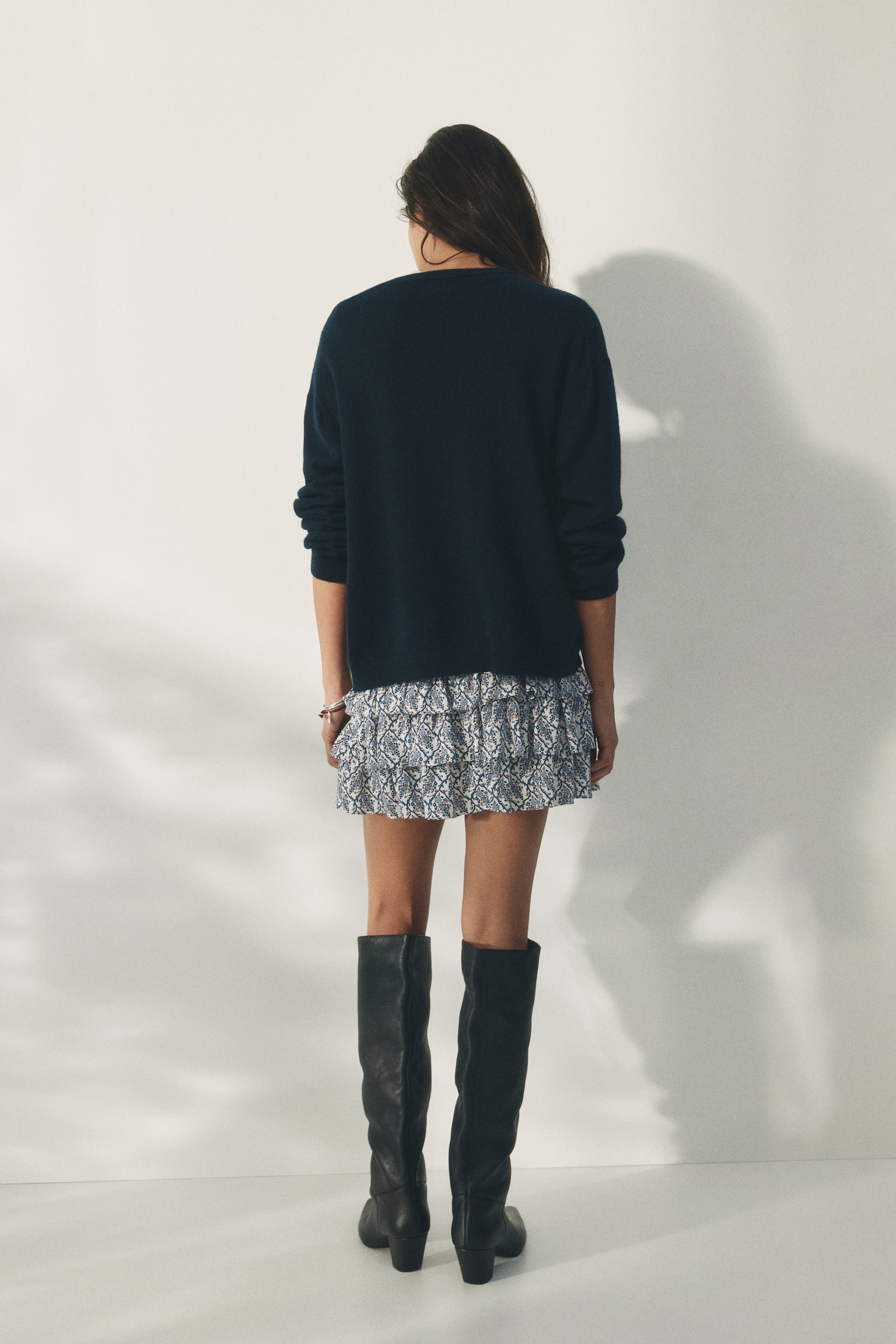 Женская юбка H&M Tiered Viscose Mini, цвет: Кремовый / С принтом — фото 3