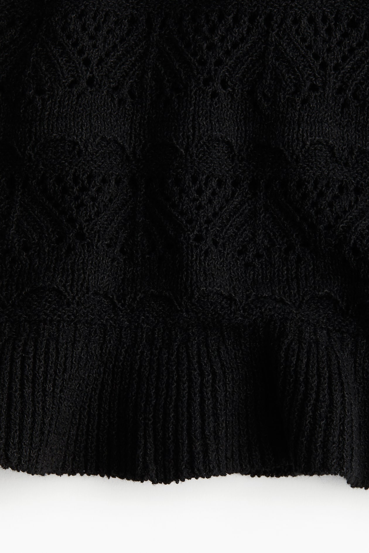 Crochet-Look Sleeveless Top - image 4