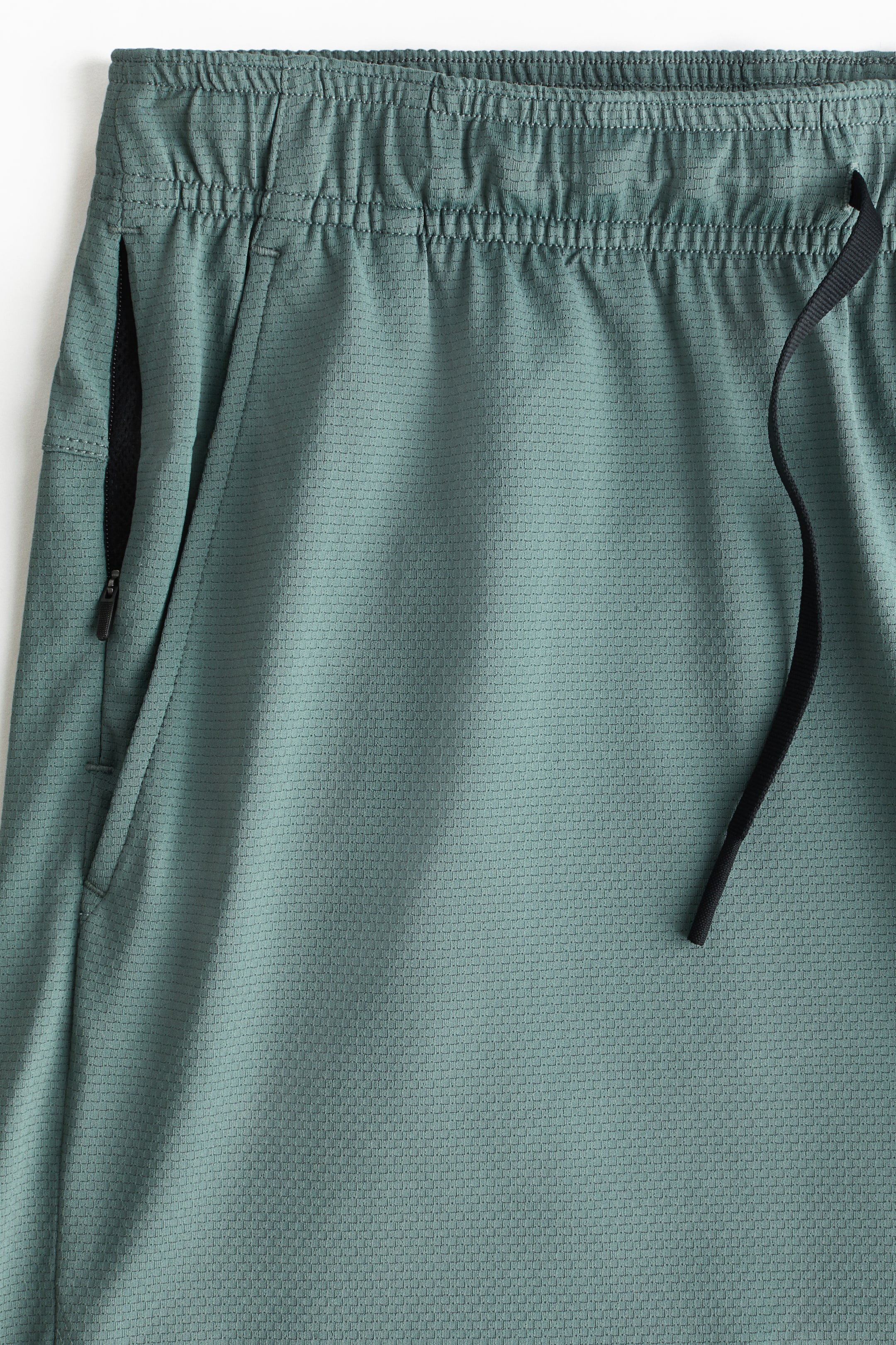 Sports Shorts with DryMove™