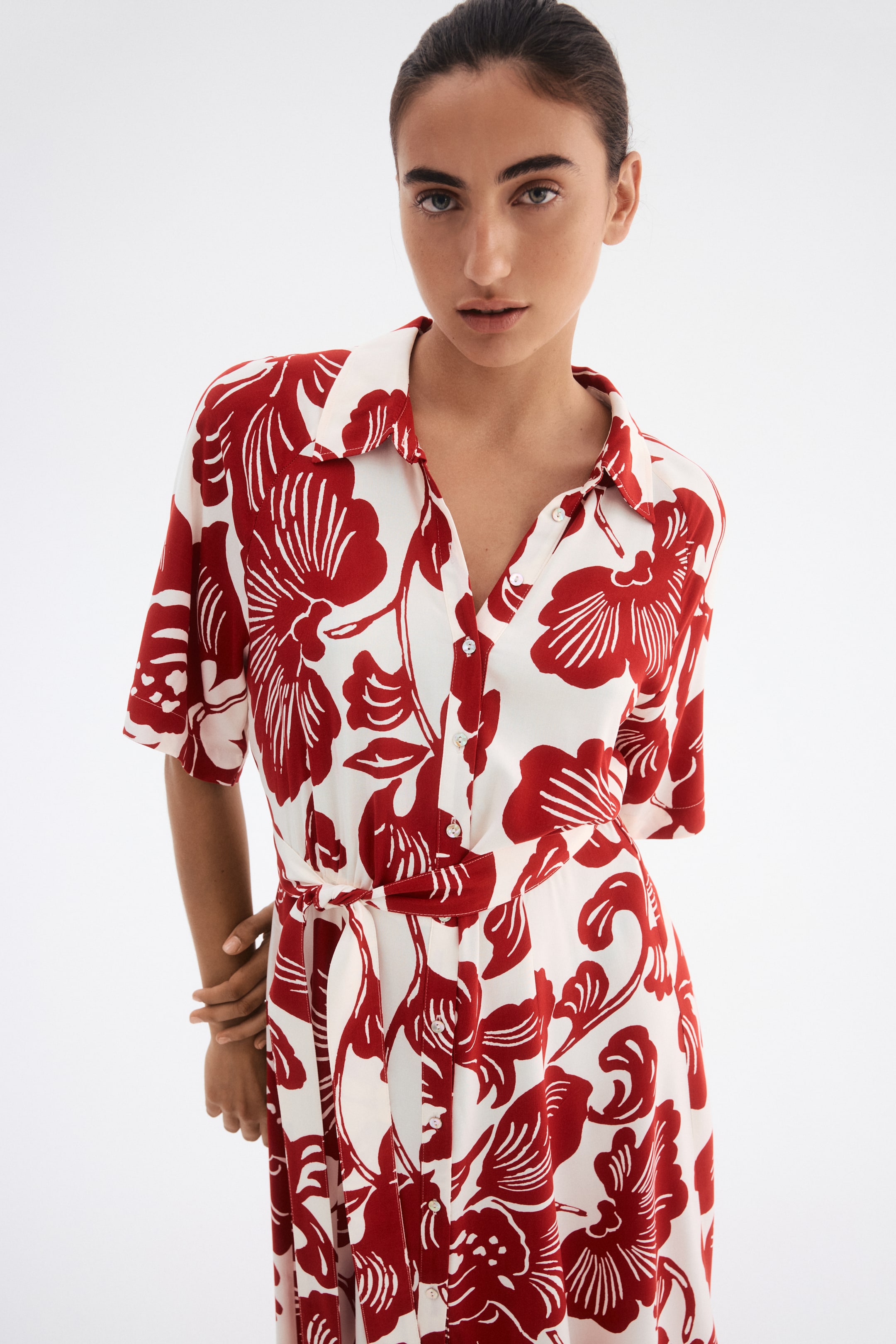 View larger image: Tie-belt Shirt Dress - White/red floral - Ladies | H&M US 1