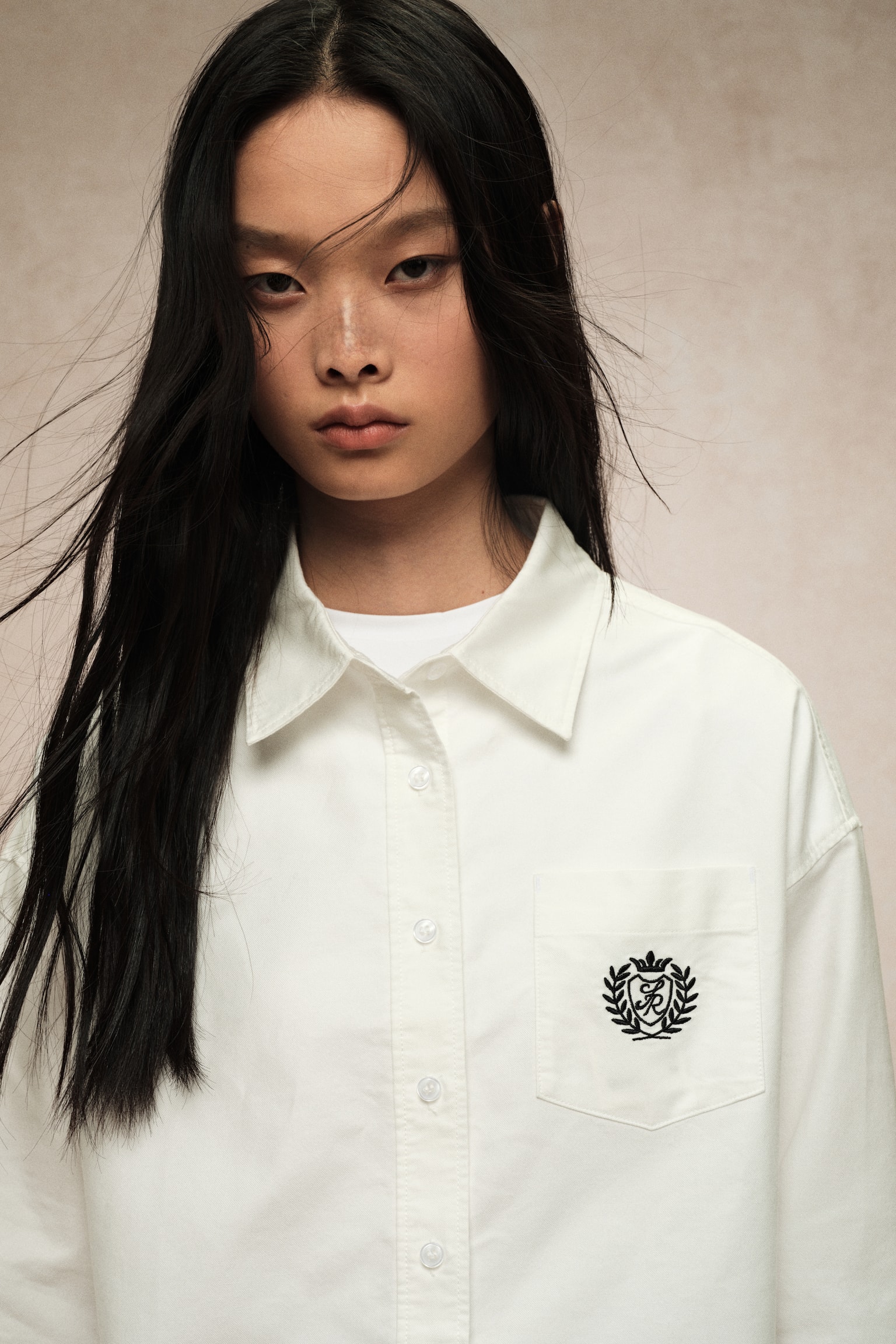 Áo sơ mi cài khuy sau lưng - Màu trắng - 4