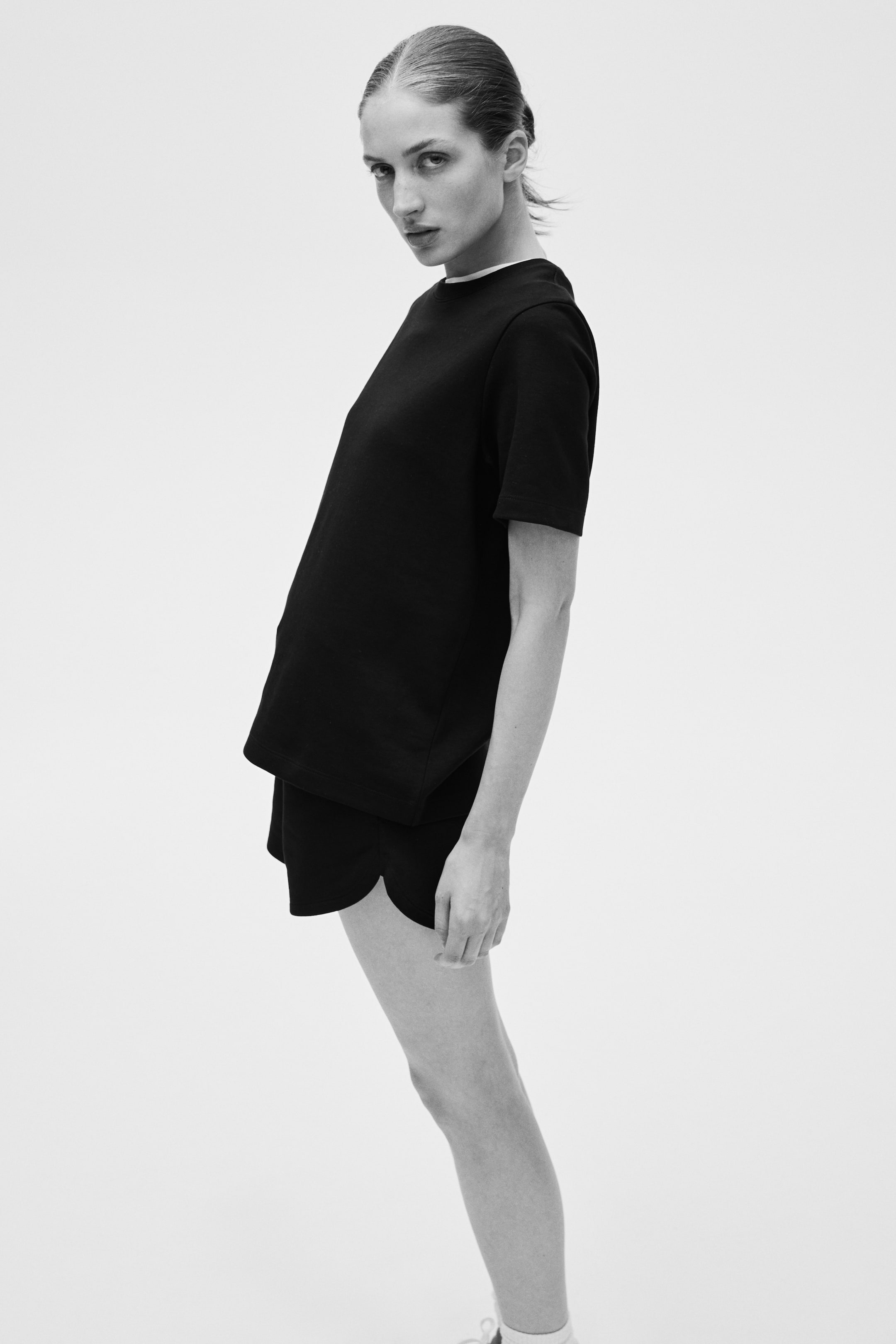 Женские футболки H&M Interlock T-Shirt — фото 4