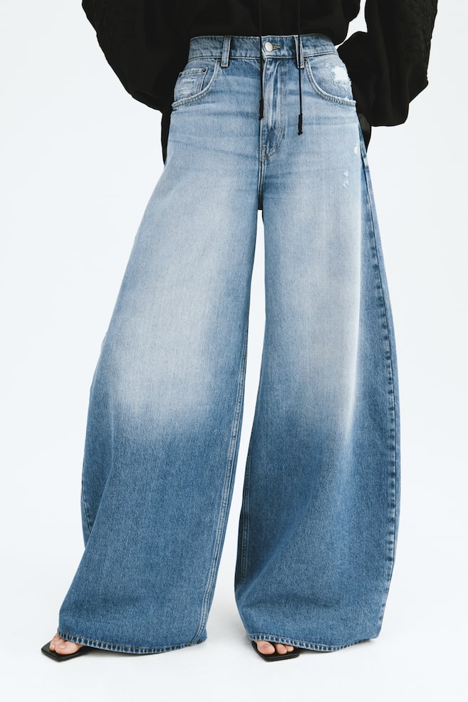 Barrel Leg Regular Jeans - Light denim blue - 4