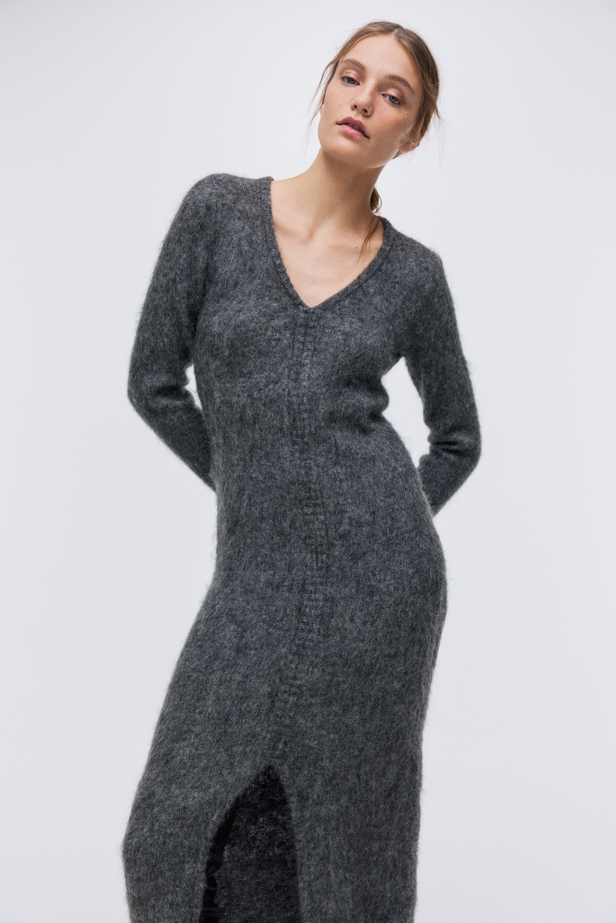 Gray Maxi Dresses | Long-Sleeve, Floral & Bodycon | H&M US