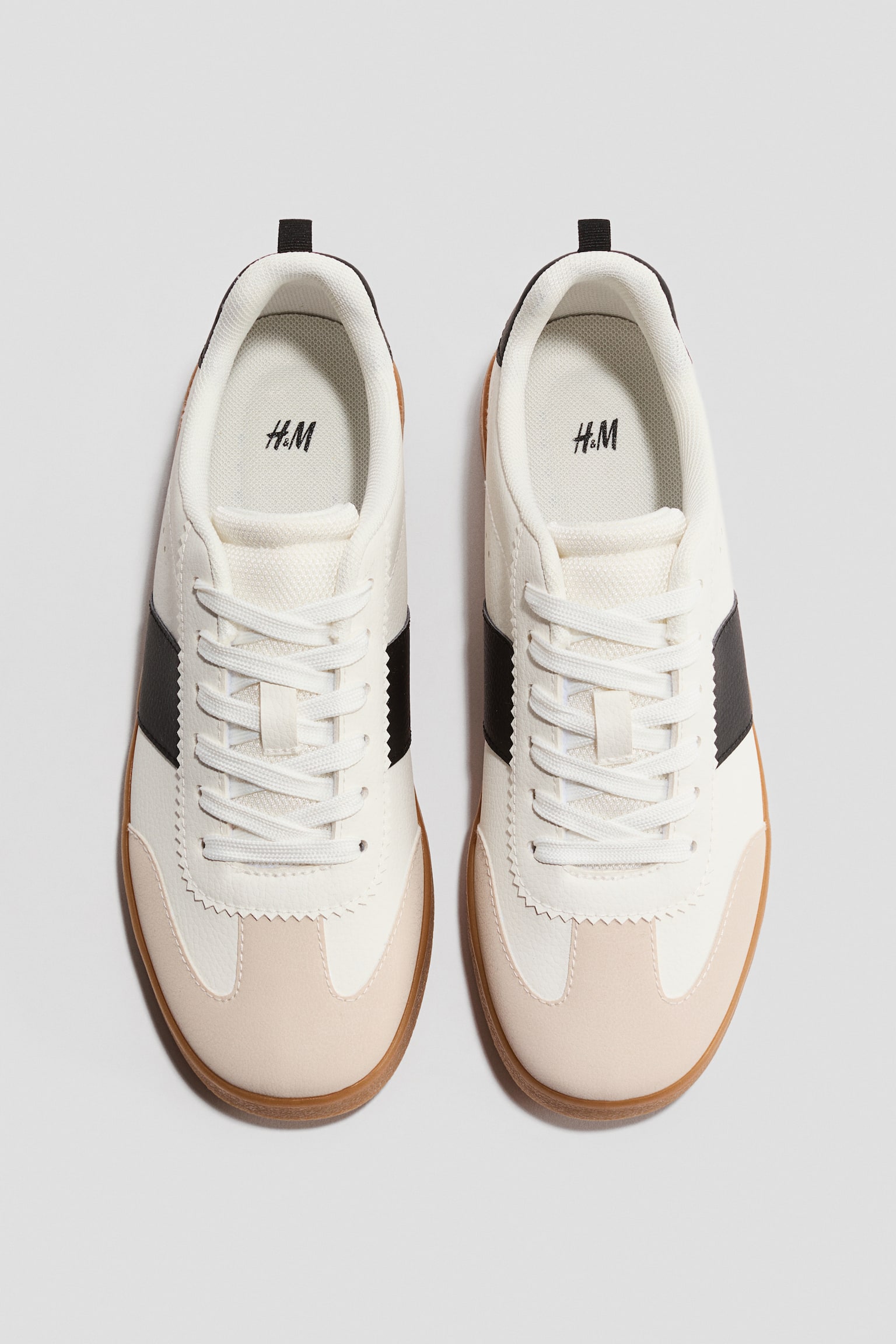 Trainers - White/Black/Black/White/Dark green/White/Navy blue/Colour block/Grey/White/Beige/White/Dark beige - 3