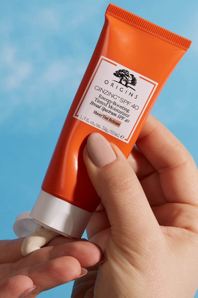Ginzing Spf 40 Energy-boosting Tinted Moisturizer - Skin Tint & Sun Protection - 3