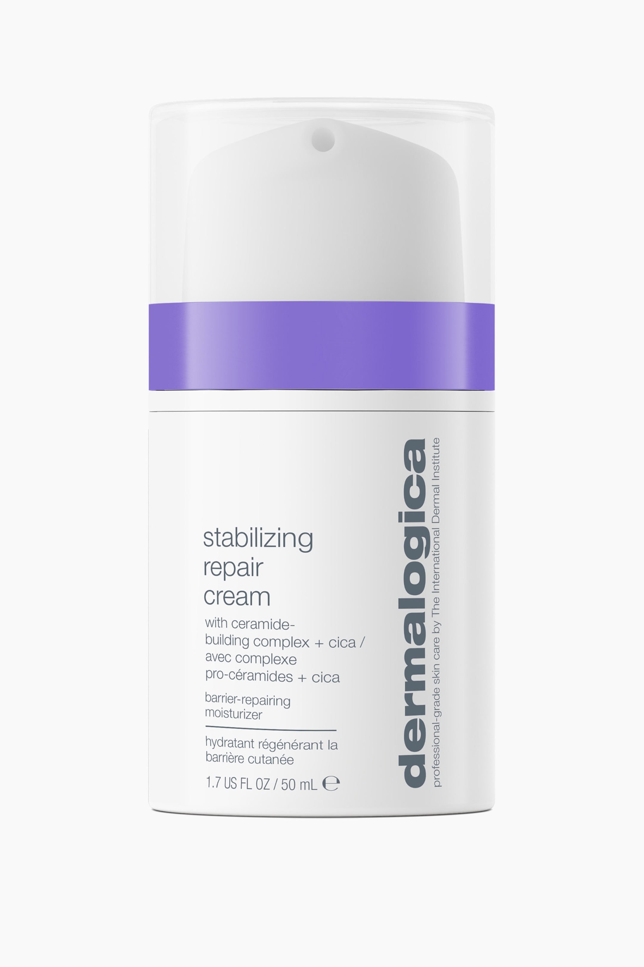 Visa större bild: Stabilizing Repair Cream står upprätt i en cylindrisk vit flaska vänd framåt, med ett transparent lock som avslöjar en vit pumpdispenser med en lila krage undertill. Flaskans framsida visar produktinformation i svart text, med varumärket "dermalogica" placerat vertikalt längs högra sidan.