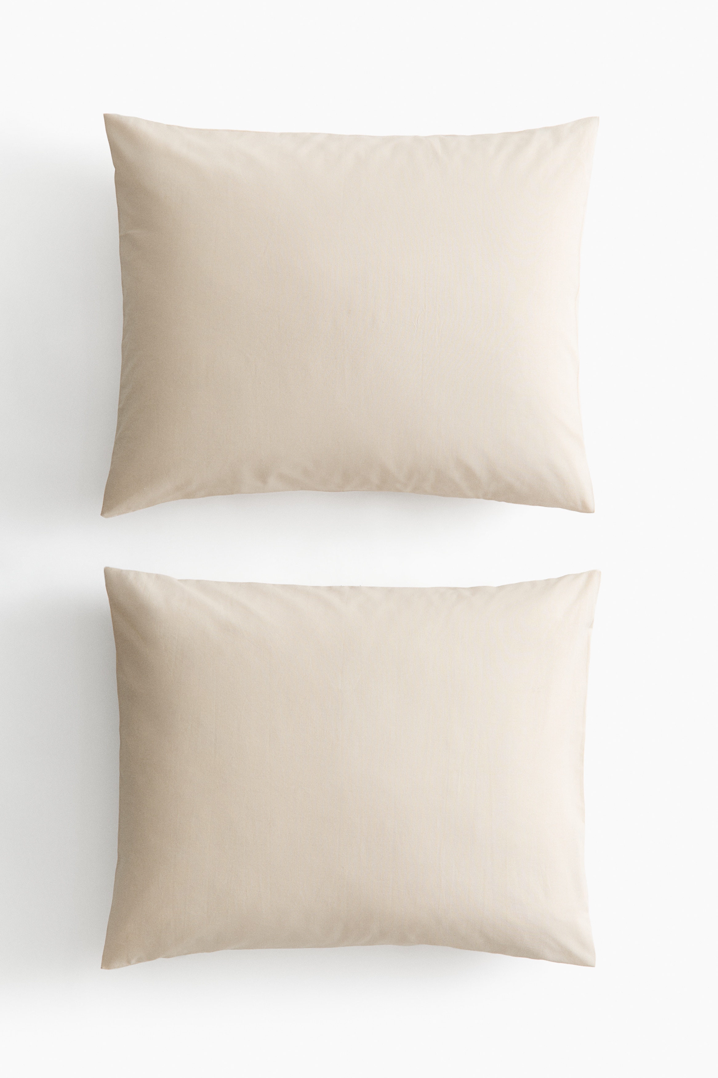 2-Pack Cotton PillowcasesModel