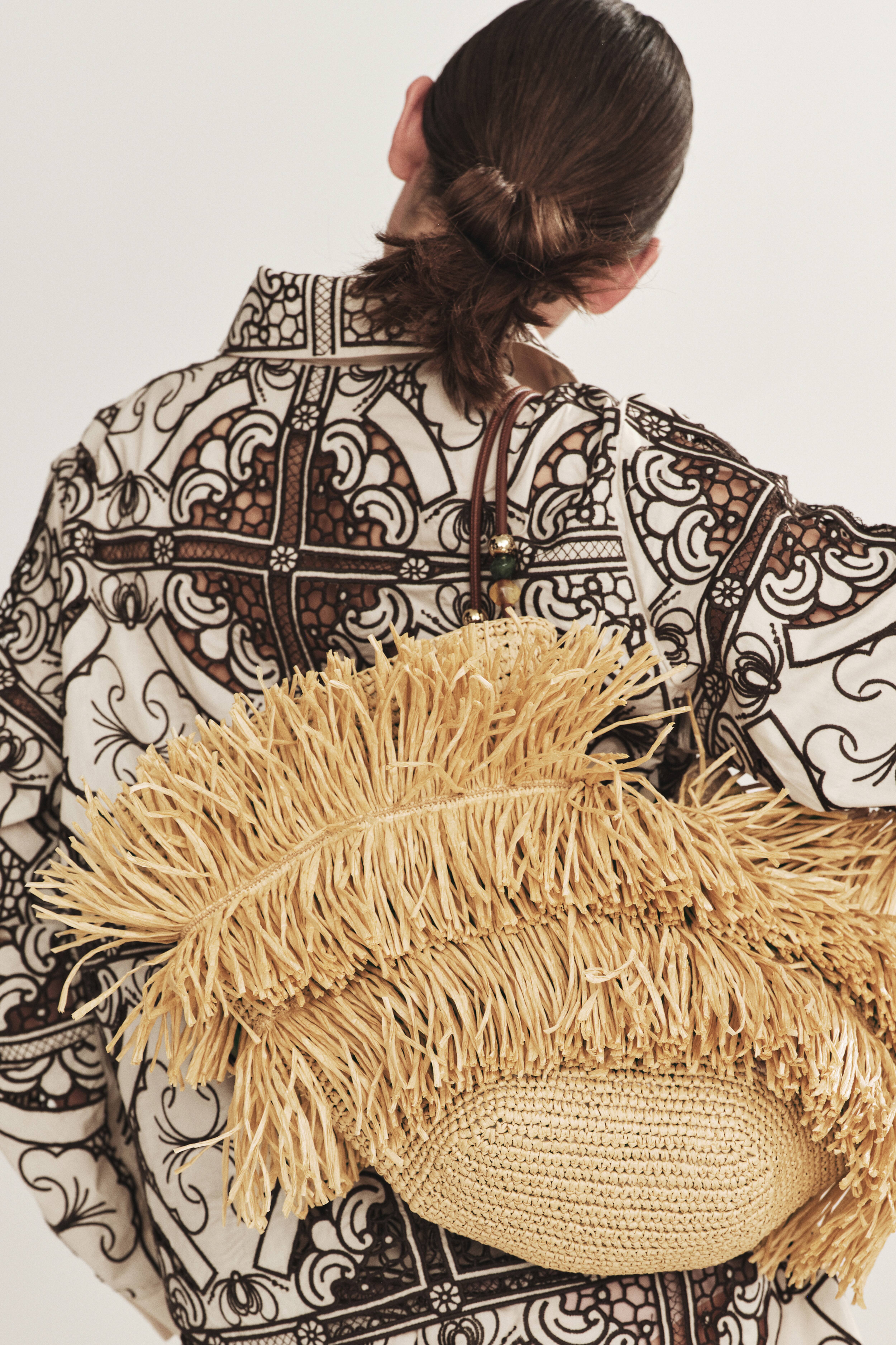 Fringed Straw Shopper