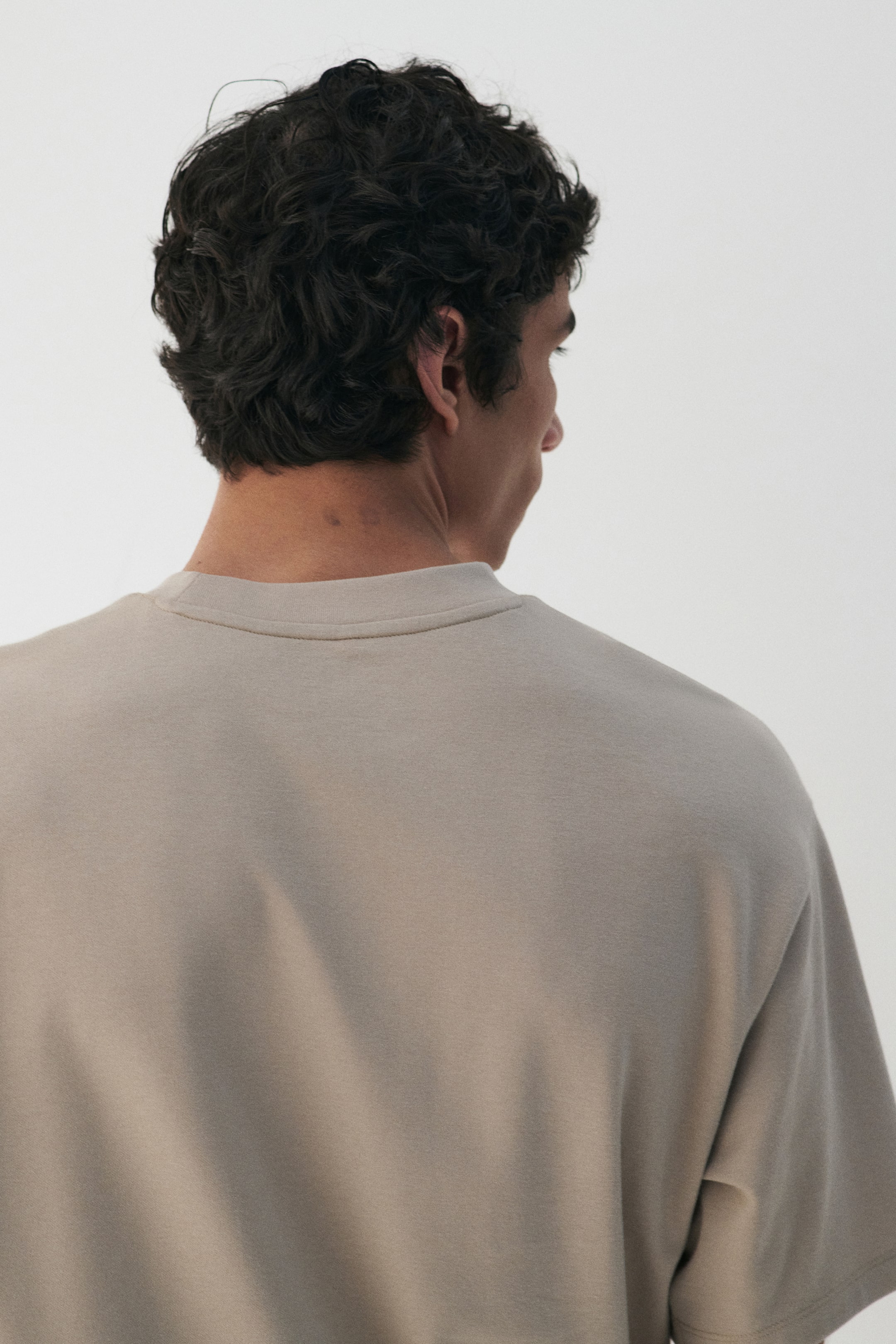 Мужские футболки H&M Cooling Relaxed Fit T-Shirt — фото 3