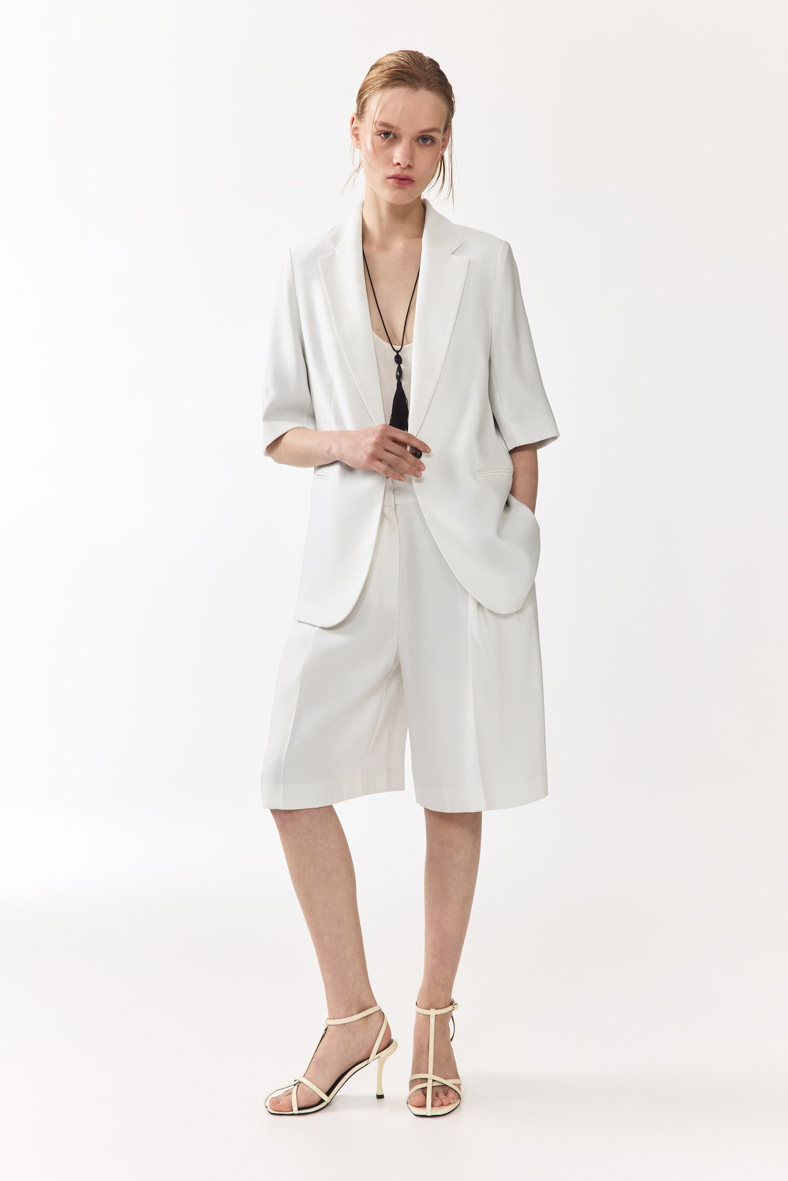 Short-sleeved blazer-White - 3