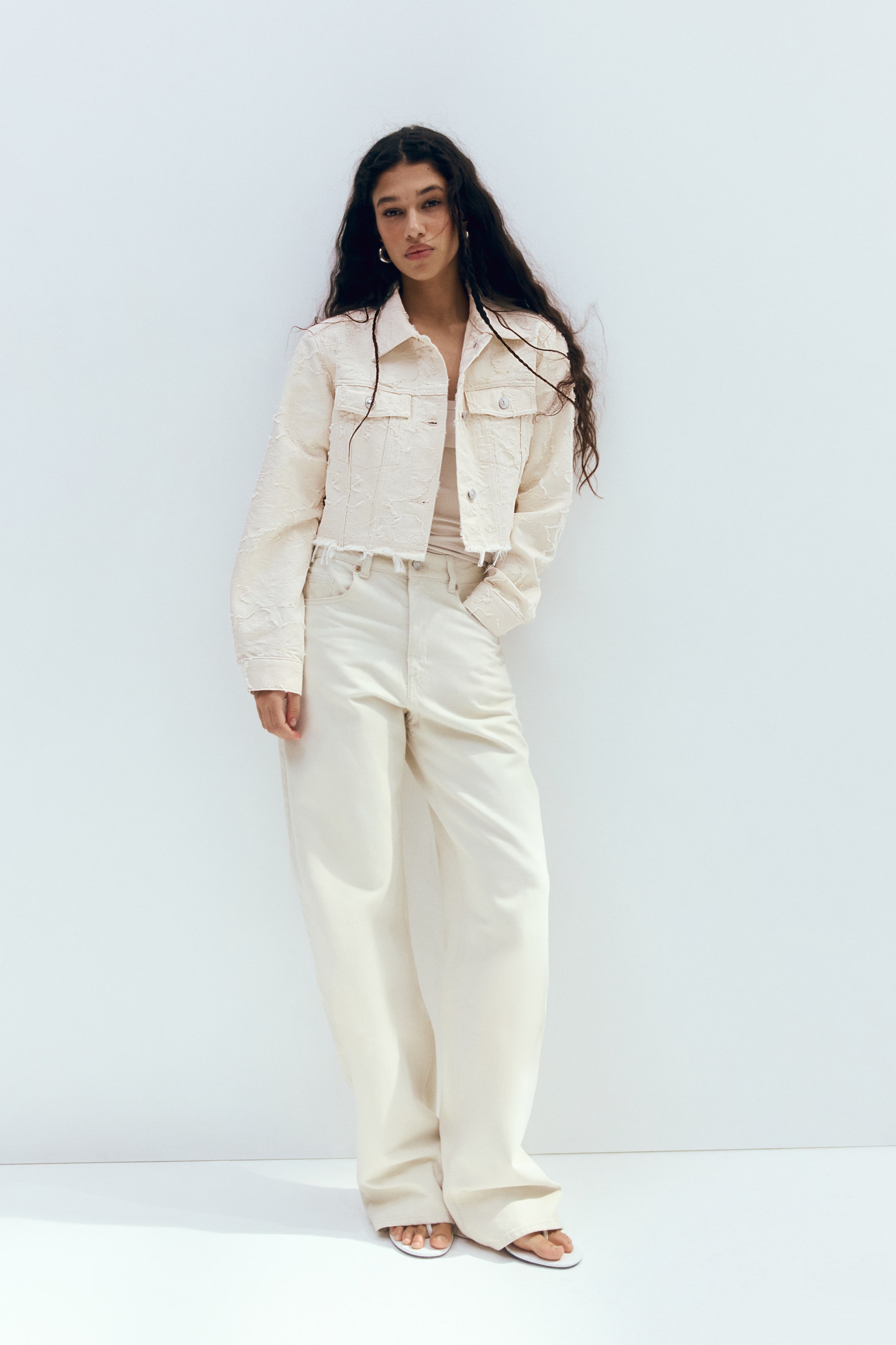Женские куртки H&M Cropped Twill Jacket — фото 3