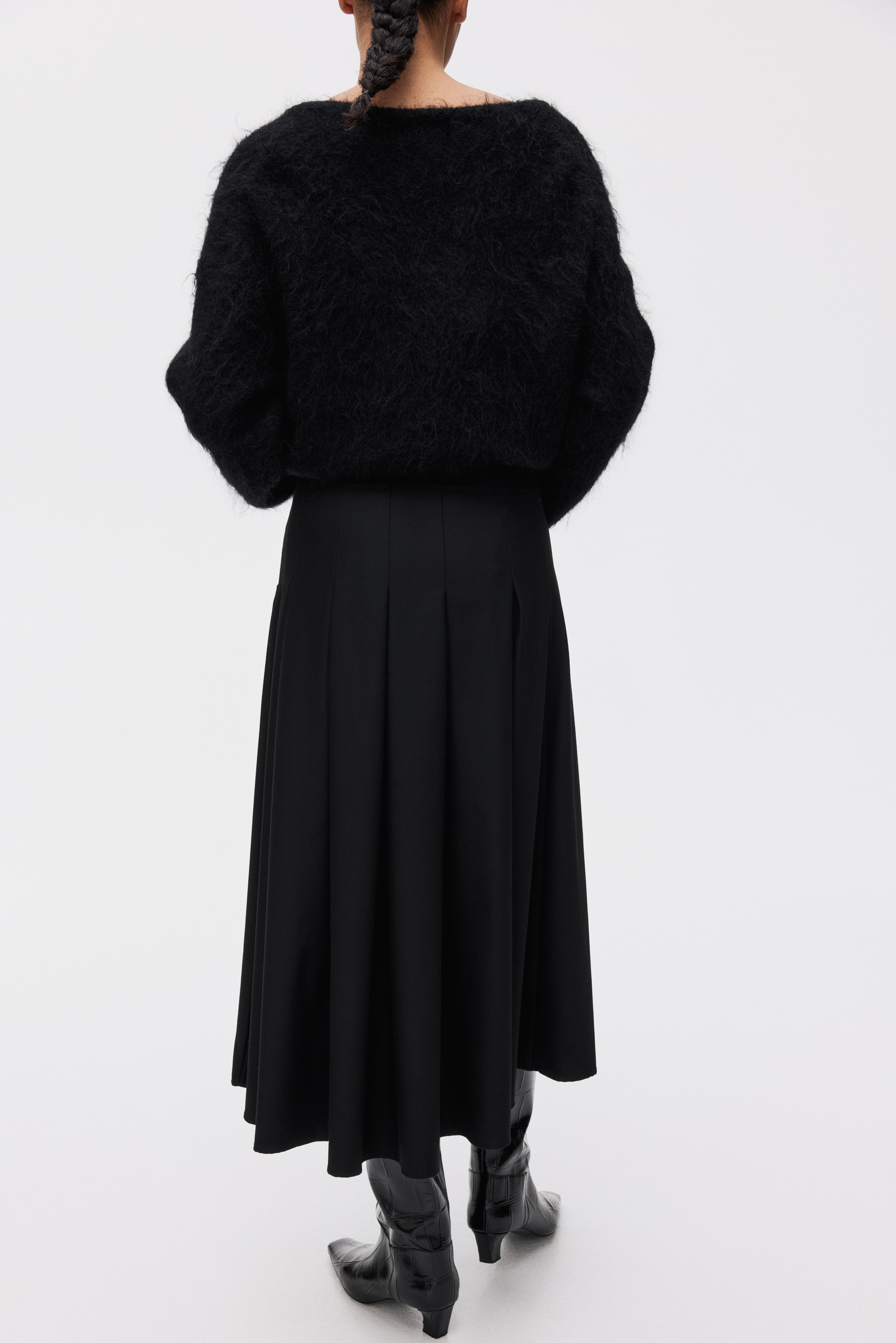 Pleated midi skirt