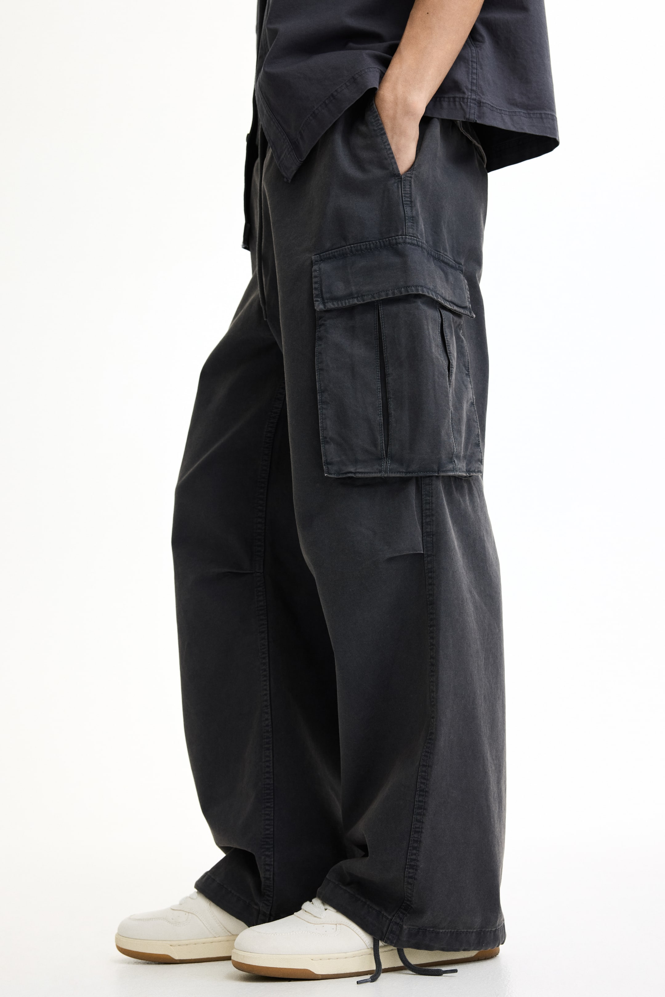 Loose-Fit Cargo Pants
