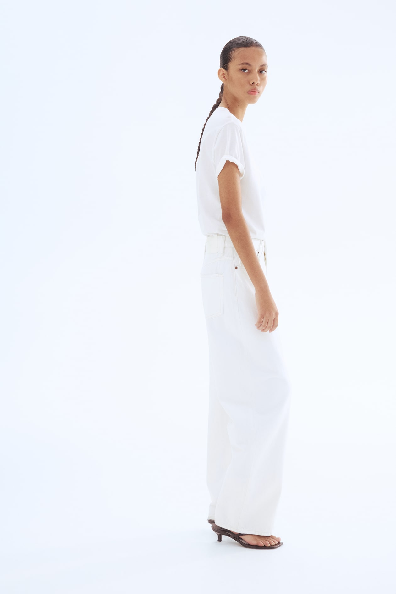 High-Rise Wide-Leg Baggy Jeans