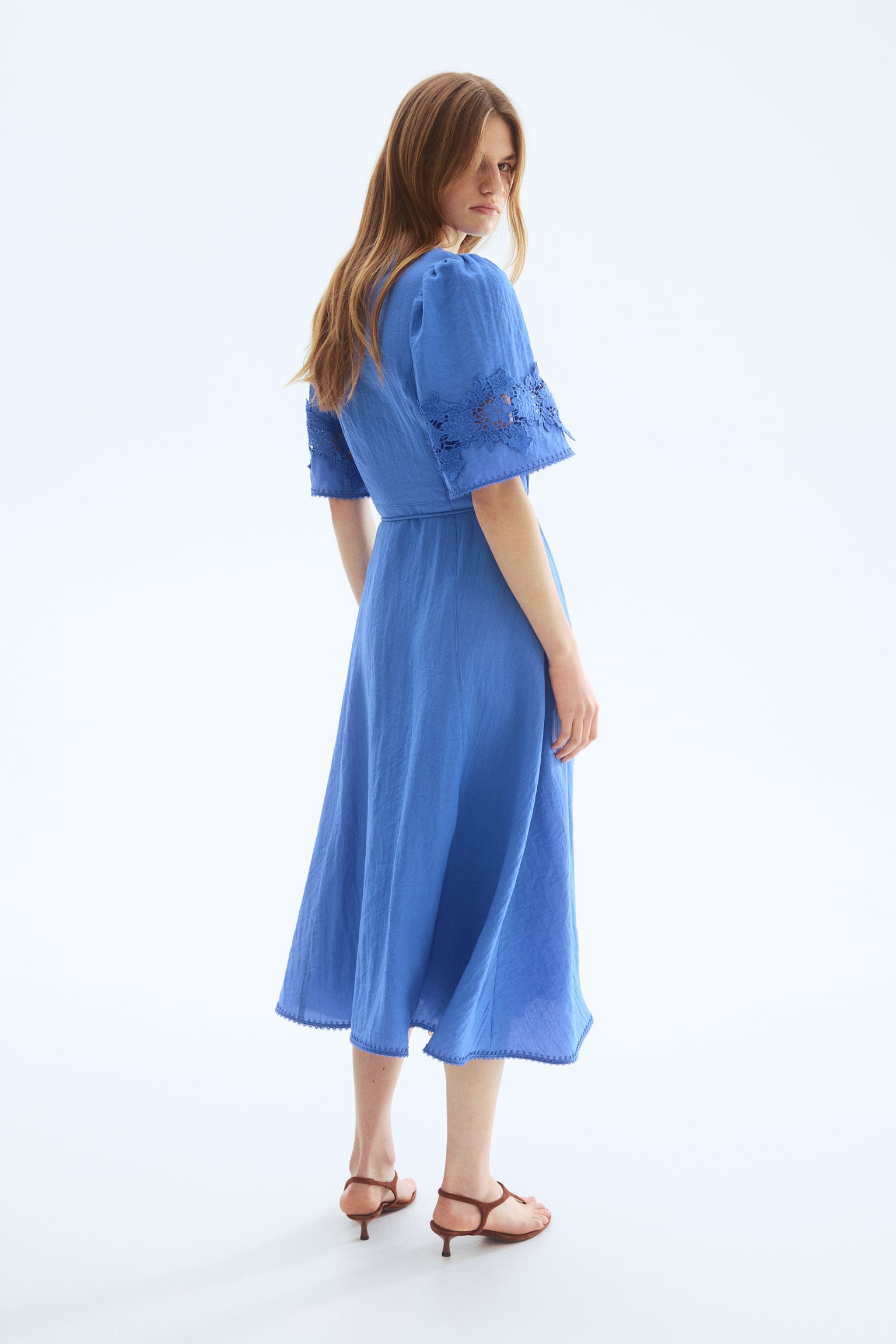 Robe froissée avec broderie anglaise - Bleu/Noir - 5