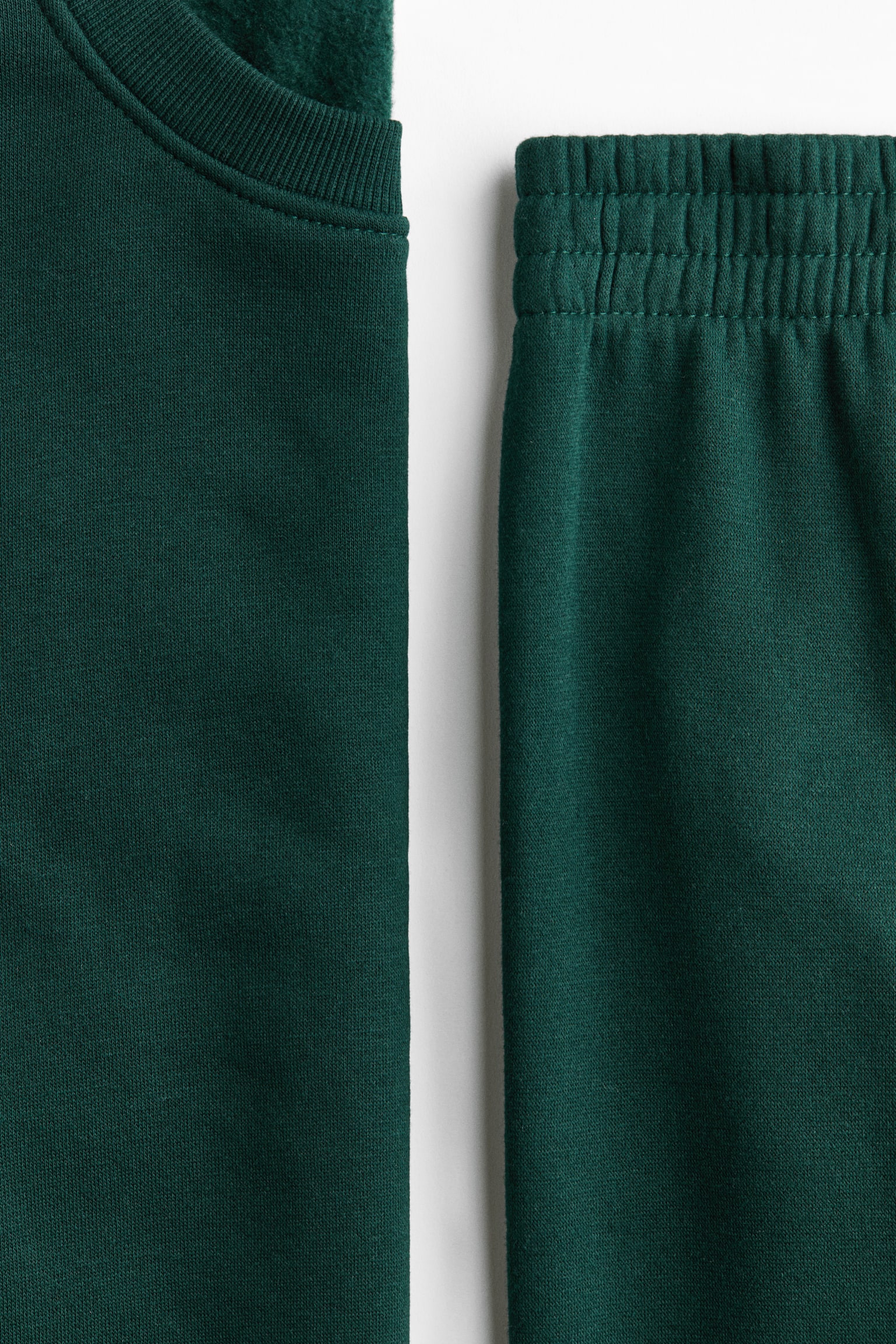 2-piece sweatshirt set - Dark green/Black/Light beige - 2