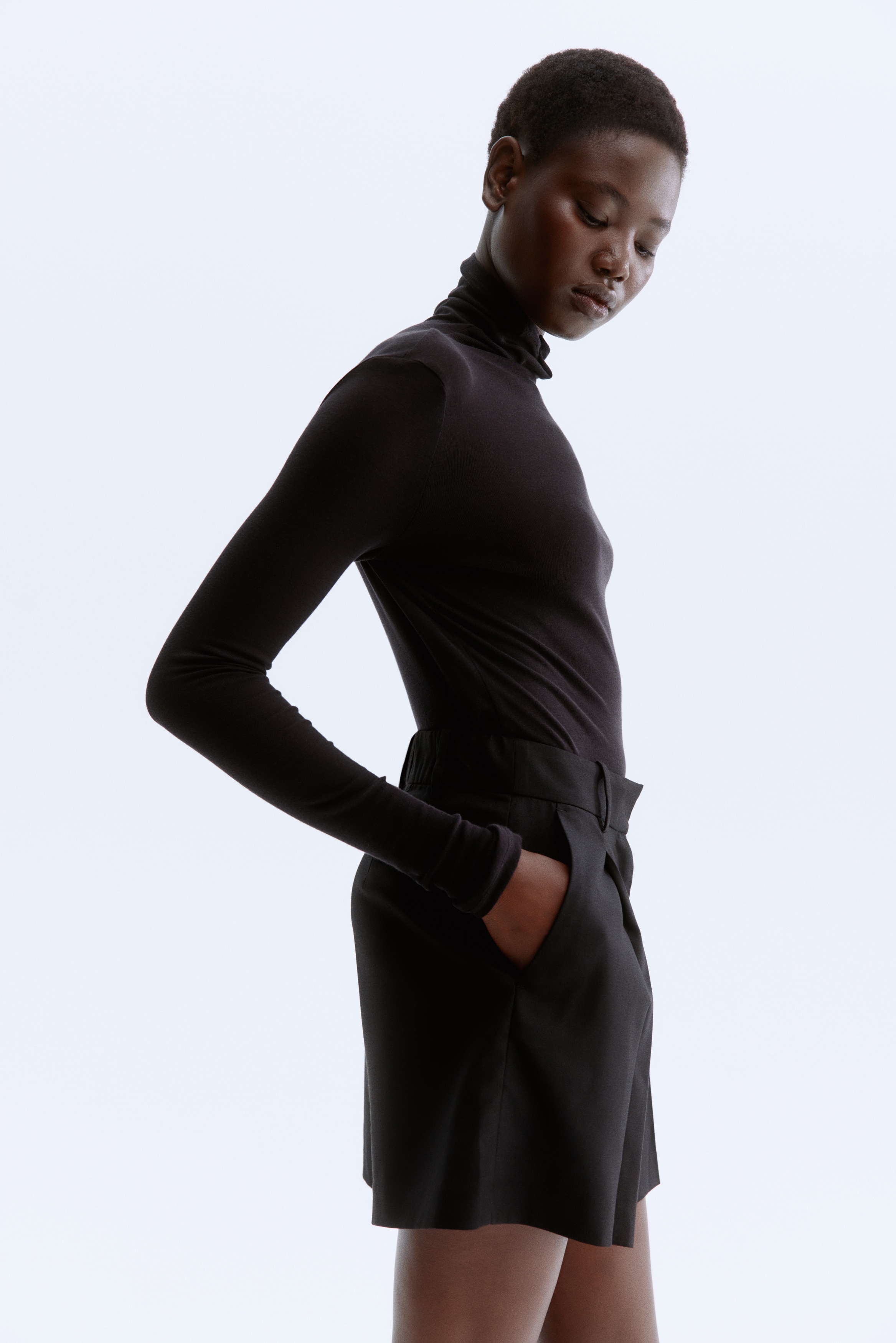 Pleat-front shorts