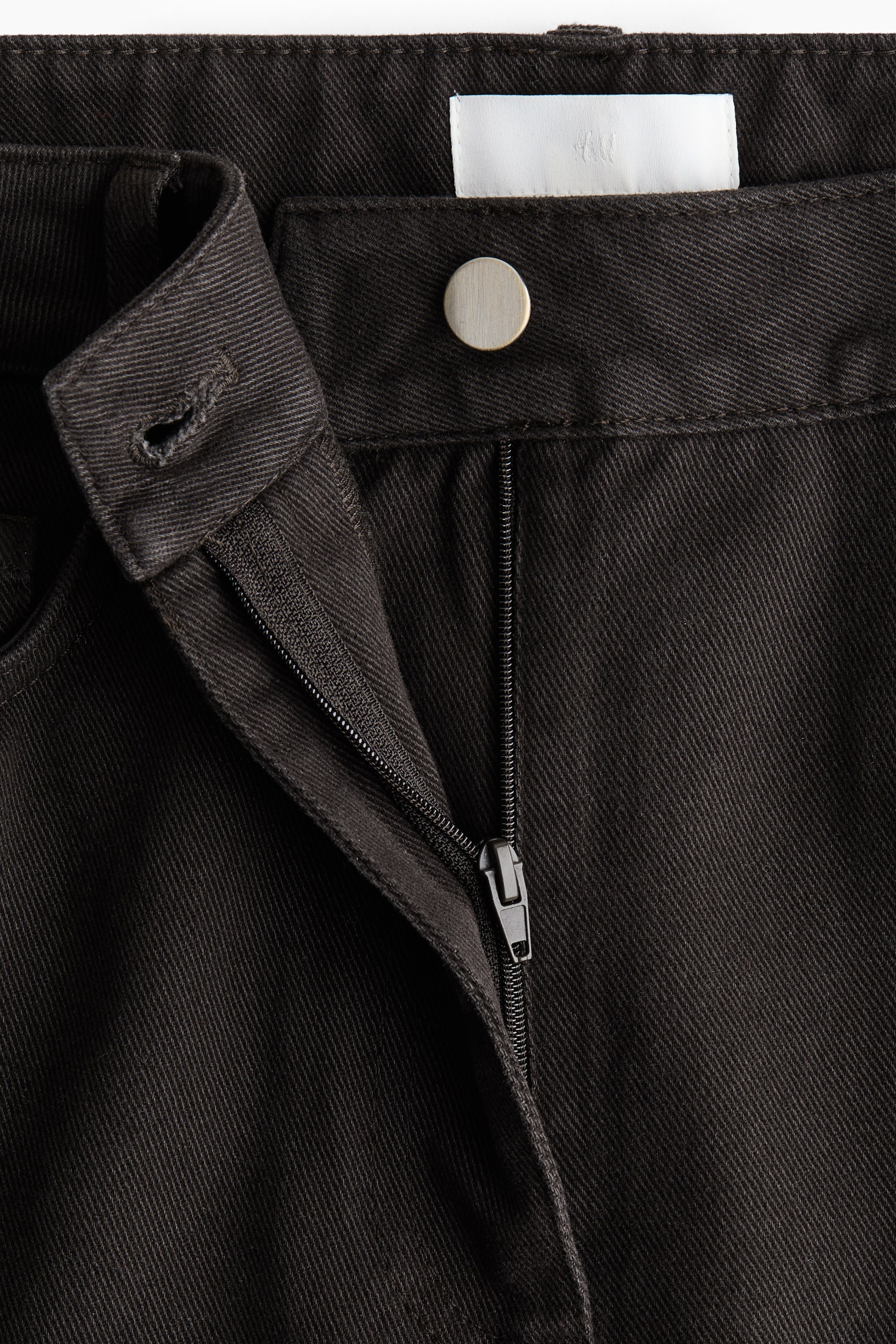 Barrel-Leg High-Waist Jeans
